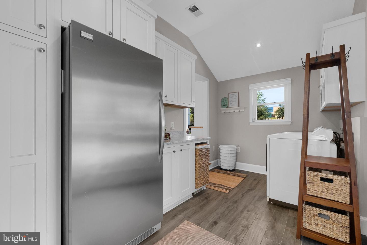 2119 WESTMORELAND ST, FALLS CHURCH, Virginia 22043, 3 Bedrooms Bedrooms, ,3 BathroomsBathrooms,Residential,For sale,2119 WESTMORELAND ST,VAFX2265246 MLS # VAFX2265246
