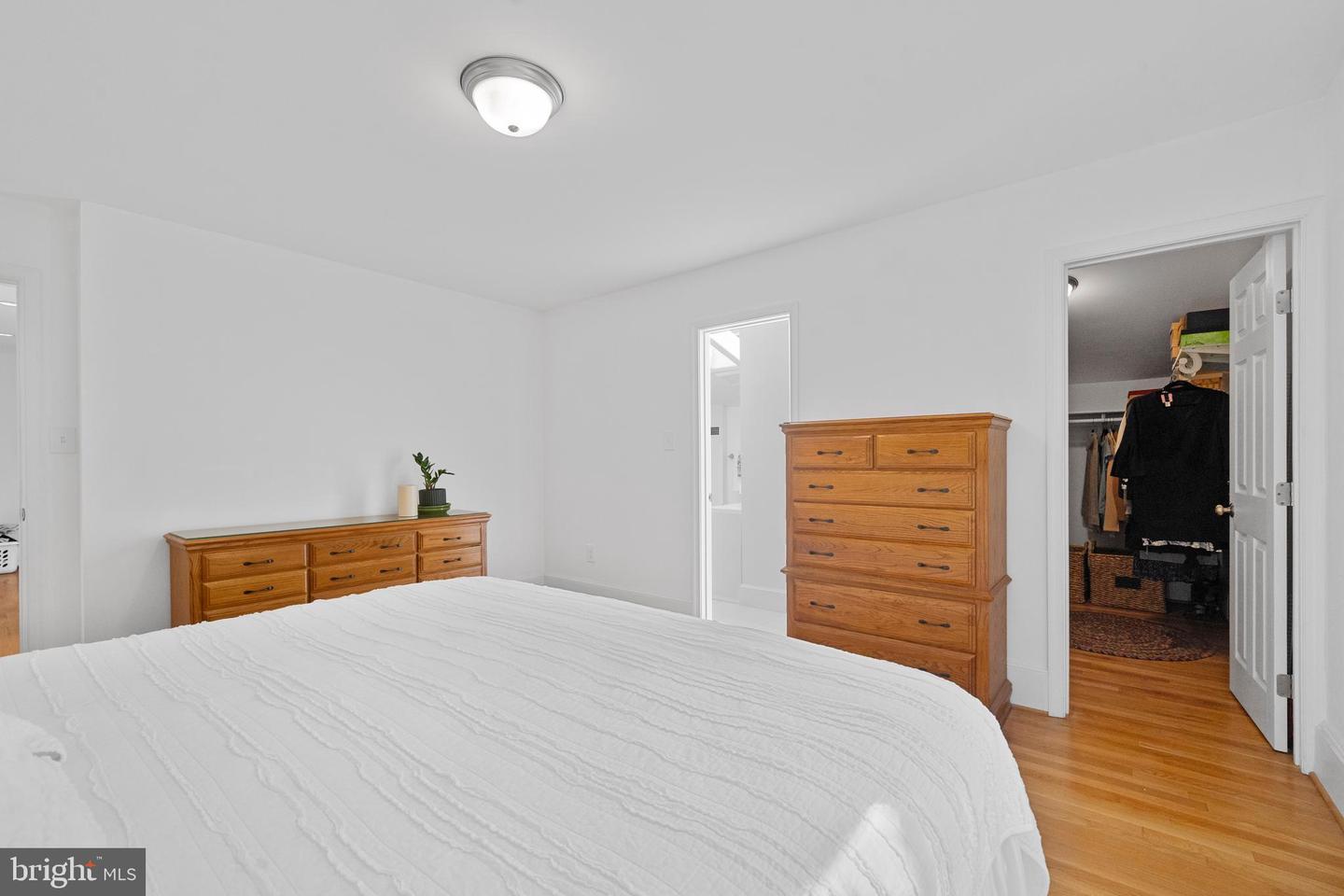 2119 WESTMORELAND ST, FALLS CHURCH, Virginia 22043, 3 Bedrooms Bedrooms, ,3 BathroomsBathrooms,Residential,For sale,2119 WESTMORELAND ST,VAFX2265246 MLS # VAFX2265246