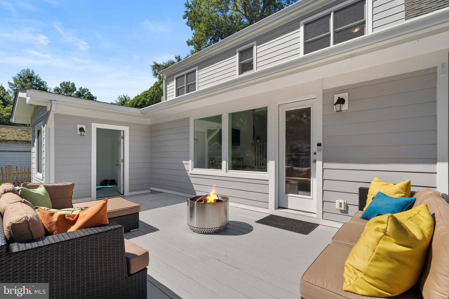 2119 WESTMORELAND ST, FALLS CHURCH, Virginia 22043, 3 Bedrooms Bedrooms, ,3 BathroomsBathrooms,Residential,For sale,2119 WESTMORELAND ST,VAFX2265246 MLS # VAFX2265246