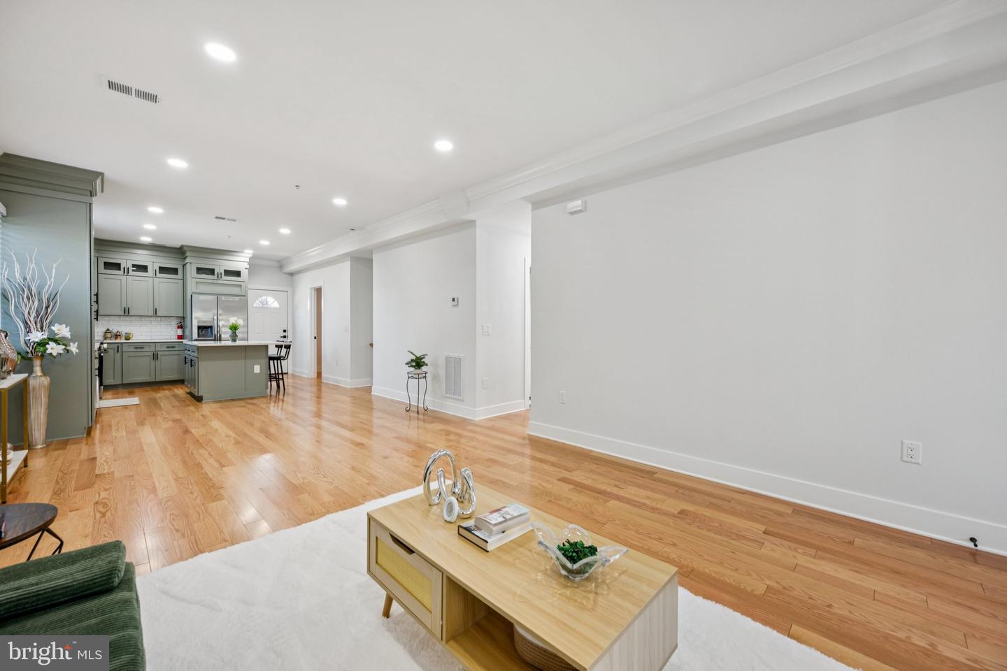 4928 ASTOR PL SE, WASHINGTON, District Of Columbia 20019, 6 Bedrooms Bedrooms, ,5 BathroomsBathrooms,Residential,For sale,4928 ASTOR PL SE,DCDC2220714 MLS # DCDC2220714