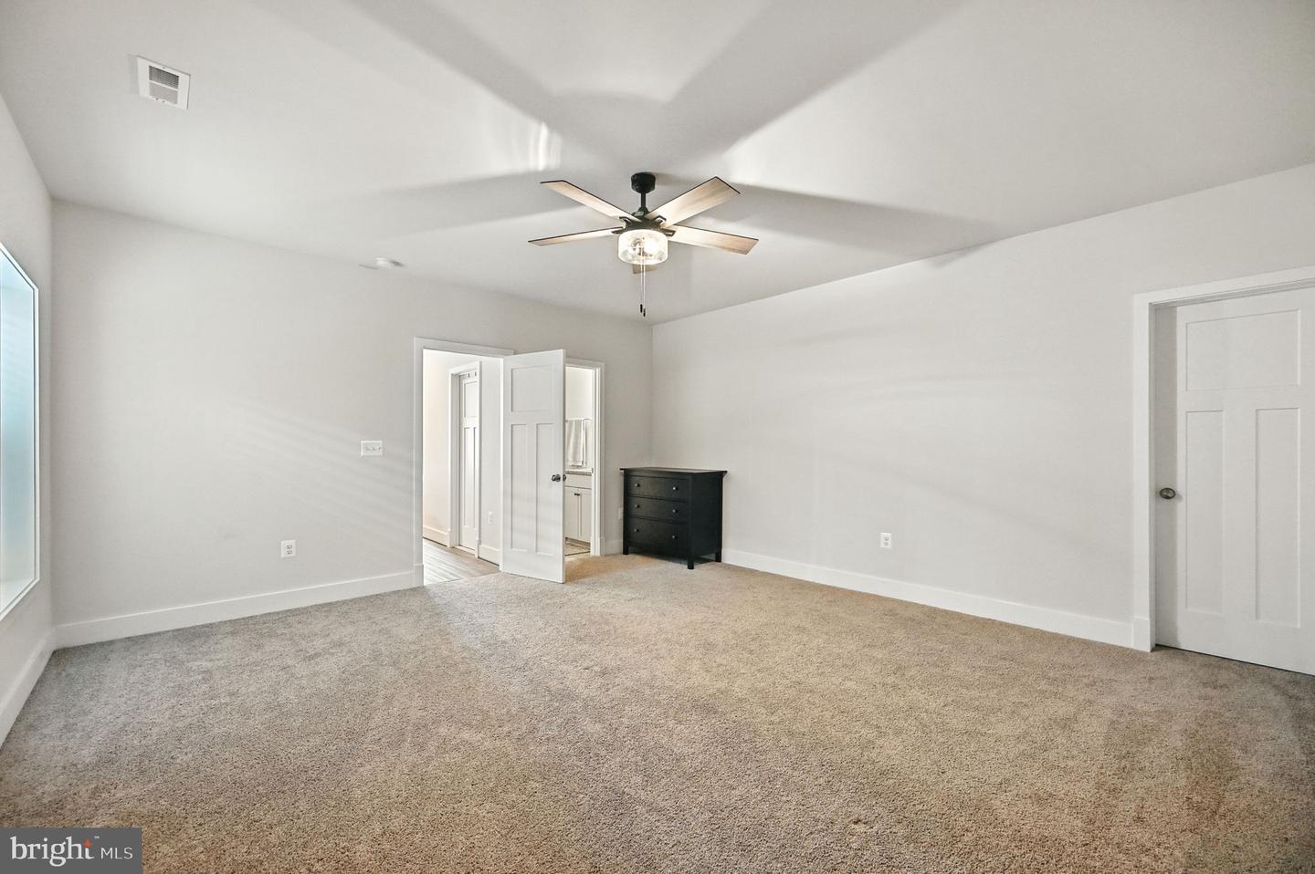11205 HAWKS PL, SPOTSYLVANIA, Virginia 22551, 5 Bedrooms Bedrooms, ,4 BathroomsBathrooms,Residential,For sale,11205 HAWKS PL,VASP2036072 MLS # VASP2036072