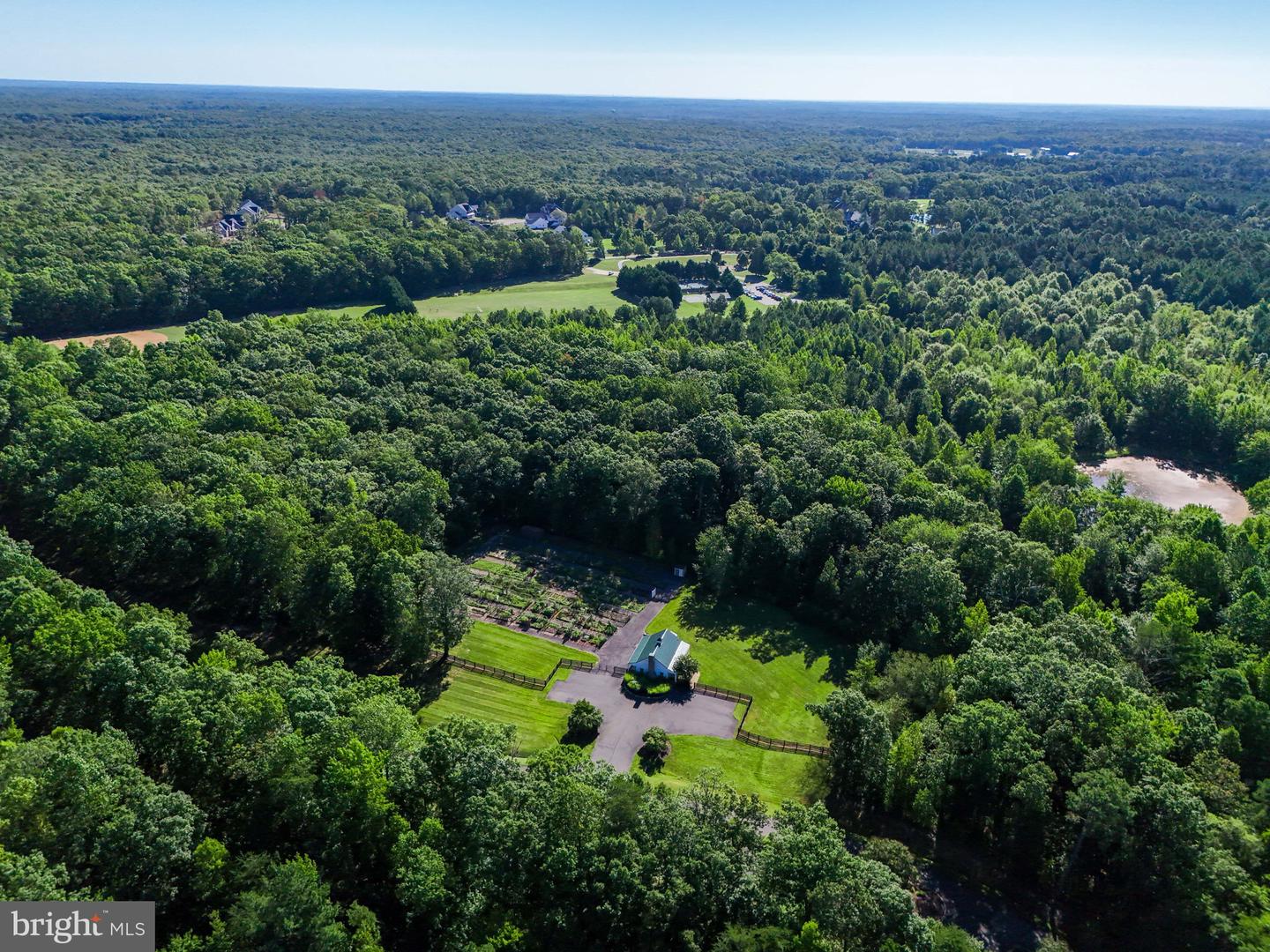11205 HAWKS PL, SPOTSYLVANIA, Virginia 22551, 5 Bedrooms Bedrooms, ,4 BathroomsBathrooms,Residential,For sale,11205 HAWKS PL,VASP2036072 MLS # VASP2036072