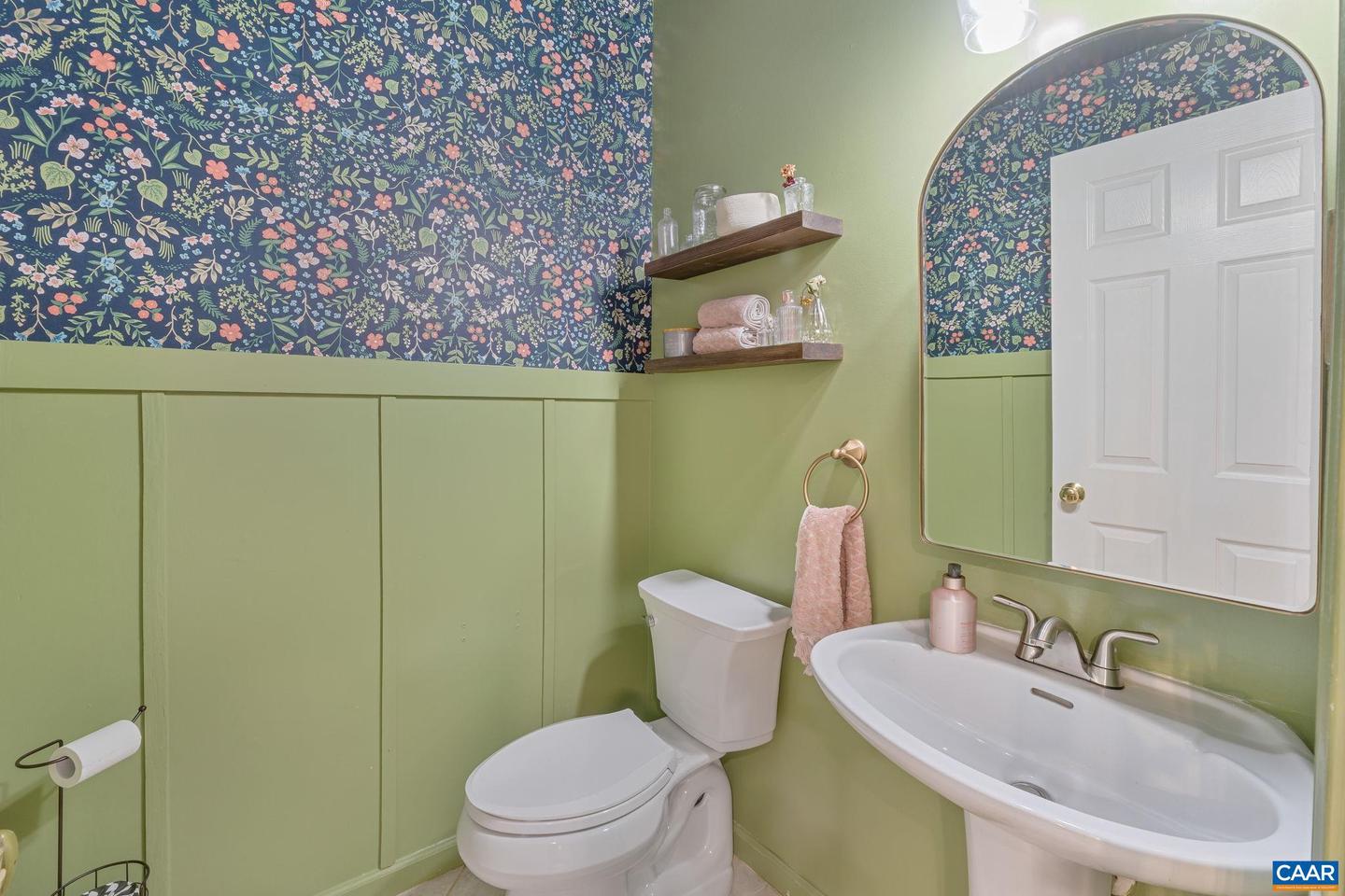 927 CANVAS BACK DR, CHARLOTTESVILLE, Virginia 22903, 4 Bedrooms Bedrooms, ,2 BathroomsBathrooms,Residential,For sale,927 CANVAS BACK DR,668699 MLS # 668699