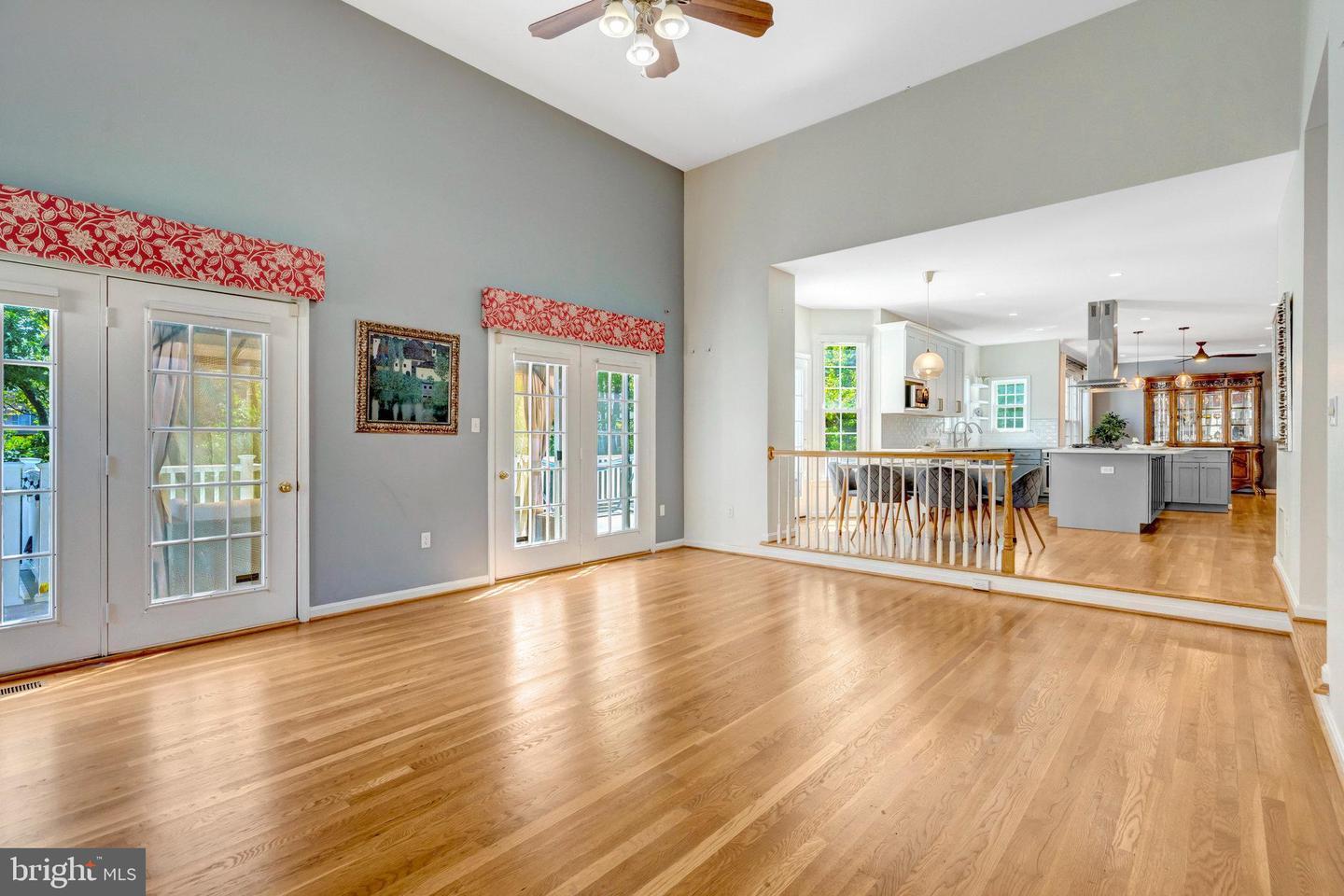 5403 WILLOW FOREST CT, CLIFTON, Virginia 20124, 4 Bedrooms Bedrooms, ,3 BathroomsBathrooms,Residential,For sale,5403 WILLOW FOREST CT,VAFX2265314 MLS # VAFX2265314