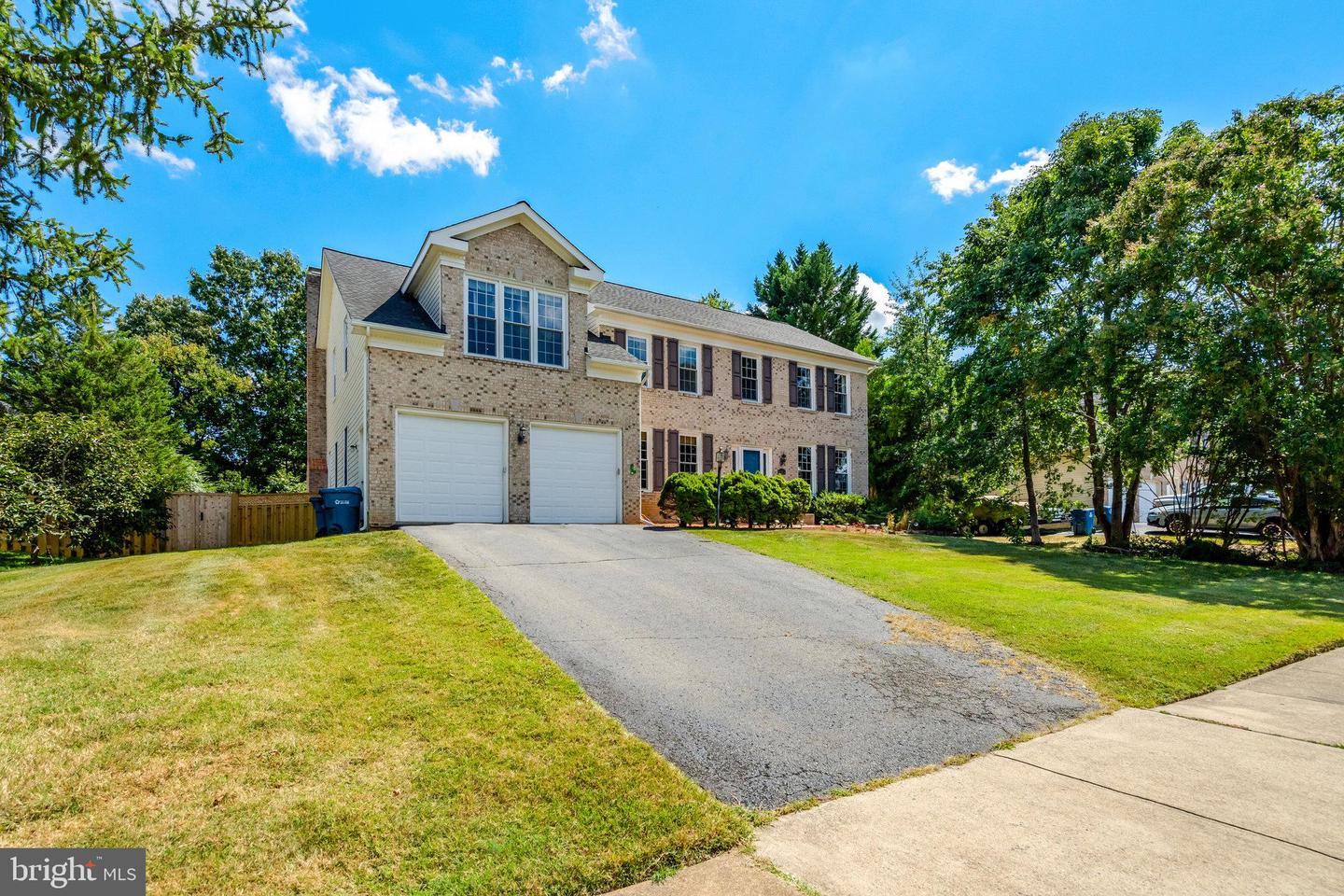 5403 WILLOW FOREST CT, CLIFTON, Virginia 20124, 4 Bedrooms Bedrooms, ,3 BathroomsBathrooms,Residential,For sale,5403 WILLOW FOREST CT,VAFX2265314 MLS # VAFX2265314