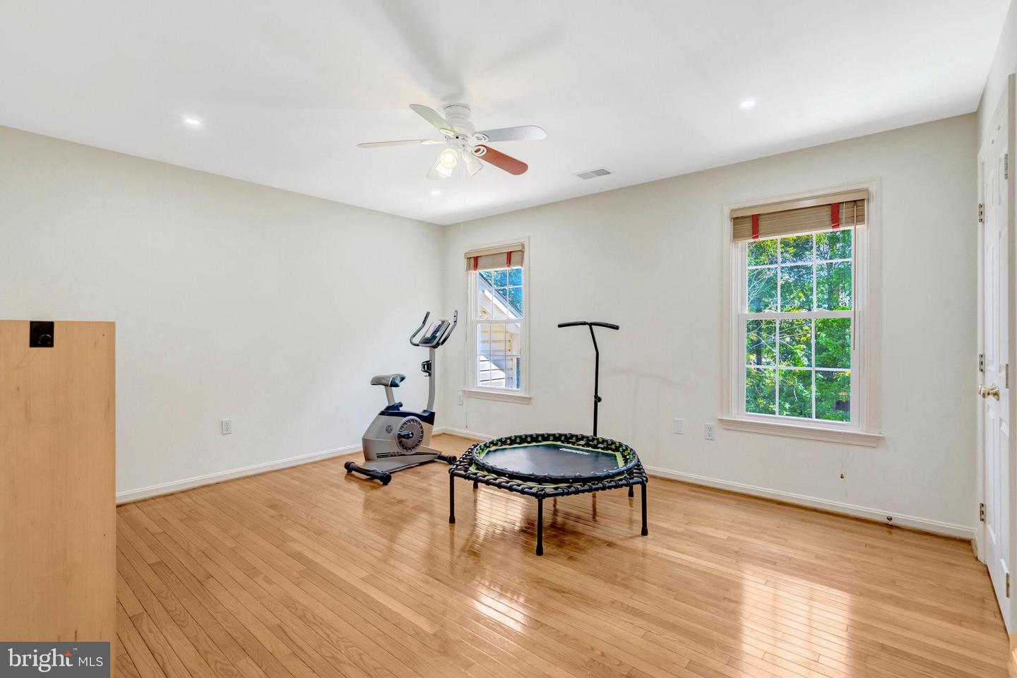 5403 WILLOW FOREST CT, CLIFTON, Virginia 20124, 4 Bedrooms Bedrooms, ,3 BathroomsBathrooms,Residential,For sale,5403 WILLOW FOREST CT,VAFX2265314 MLS # VAFX2265314