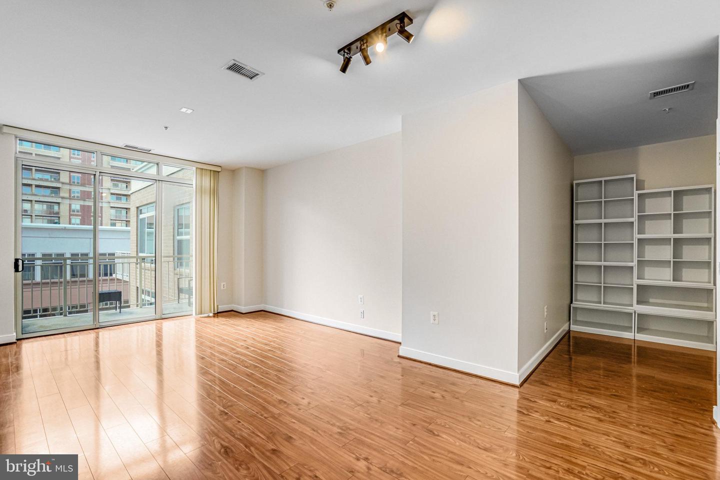 820 N POLLARD ST #915, ARLINGTON, Virginia 22203, 1 Bedroom Bedrooms, ,1 BathroomBathrooms,Residential,For sale,820 N POLLARD ST #915,VAAR2063248 MLS # VAAR2063248