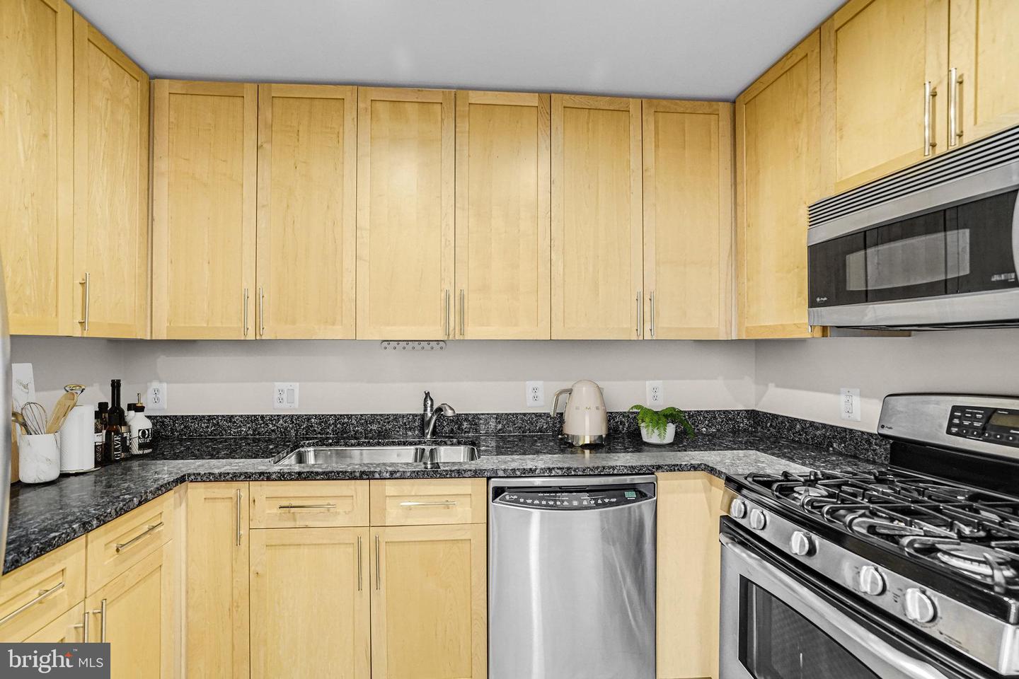 820 N POLLARD ST #915, ARLINGTON, Virginia 22203, 1 Bedroom Bedrooms, ,1 BathroomBathrooms,Residential,For sale,820 N POLLARD ST #915,VAAR2063248 MLS # VAAR2063248