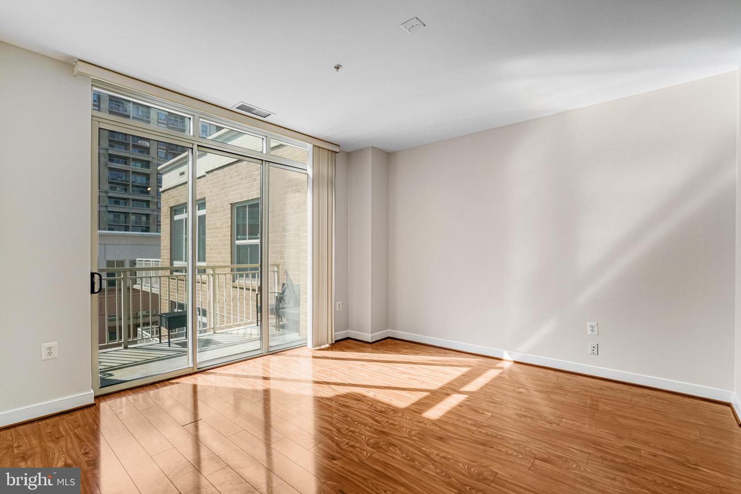 820 N POLLARD ST #915, ARLINGTON, Virginia 22203, 1 Bedroom Bedrooms, ,1 BathroomBathrooms,Residential,For sale,820 N POLLARD ST #915,VAAR2063248 MLS # VAAR2063248