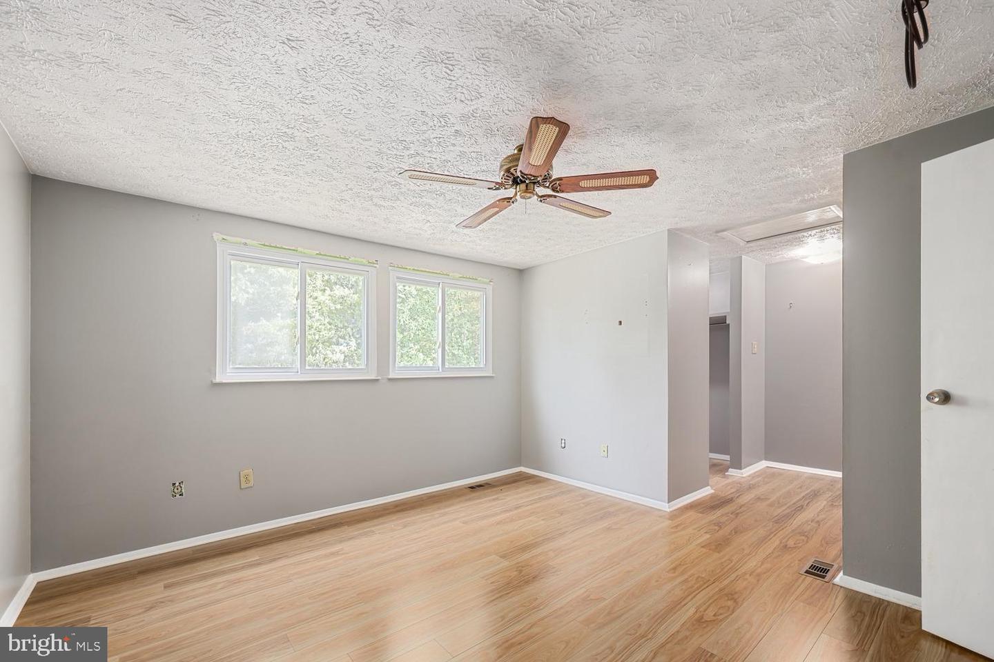 8101 PARKDALE CT, SPRINGFIELD, Virginia 22153, 3 Bedrooms Bedrooms, ,1 BathroomBathrooms,Residential,For sale,8101 PARKDALE CT,VAFX2265388 MLS # VAFX2265388
