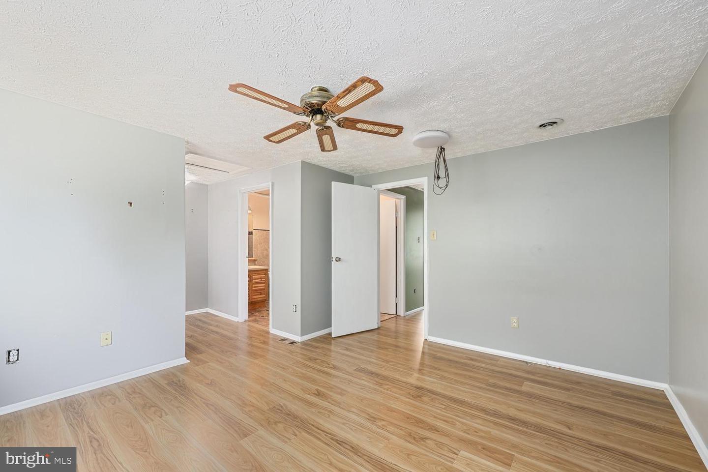 8101 PARKDALE CT, SPRINGFIELD, Virginia 22153, 3 Bedrooms Bedrooms, ,1 BathroomBathrooms,Residential,For sale,8101 PARKDALE CT,VAFX2265388 MLS # VAFX2265388