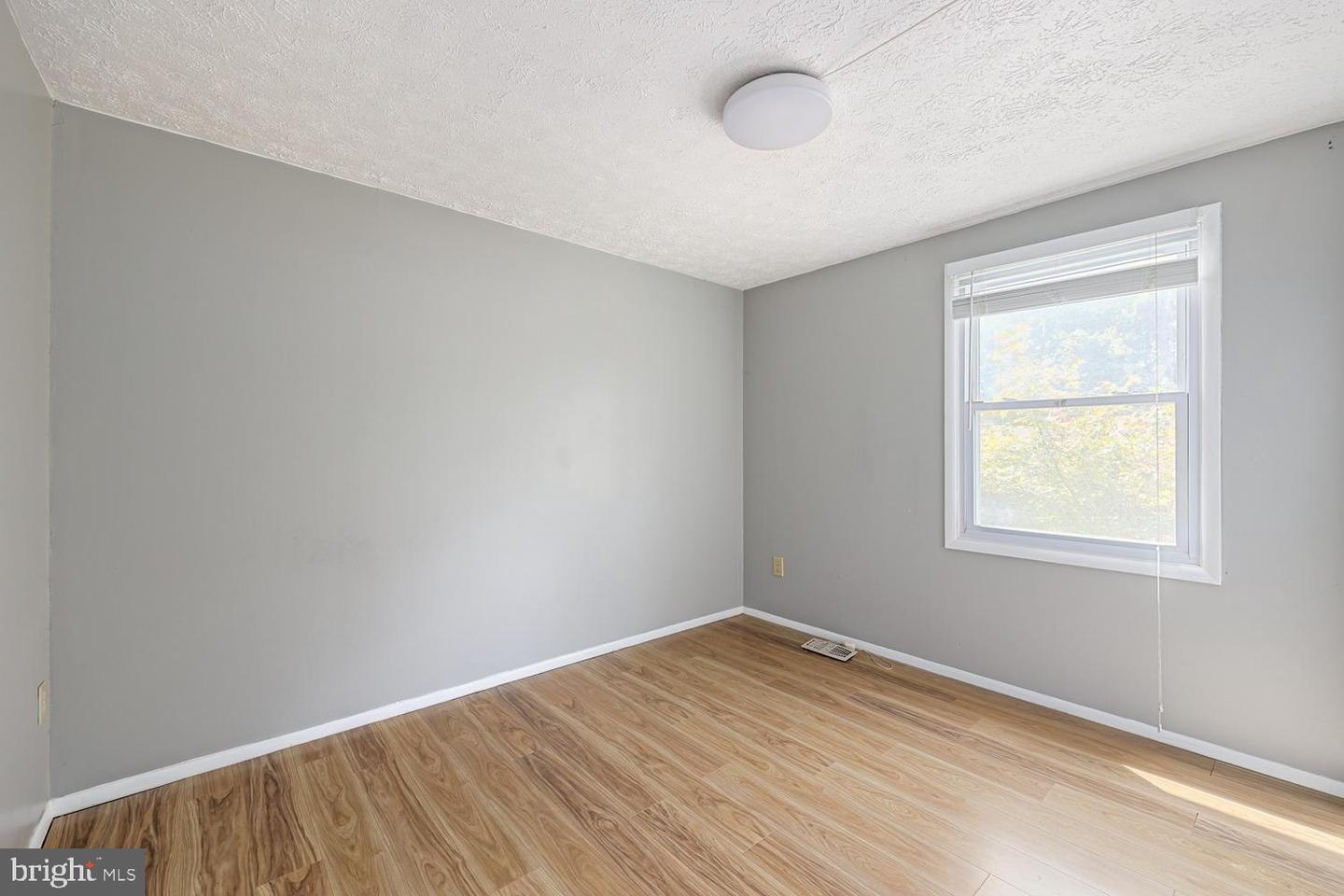 8101 PARKDALE CT, SPRINGFIELD, Virginia 22153, 3 Bedrooms Bedrooms, ,1 BathroomBathrooms,Residential,For sale,8101 PARKDALE CT,VAFX2265388 MLS # VAFX2265388
