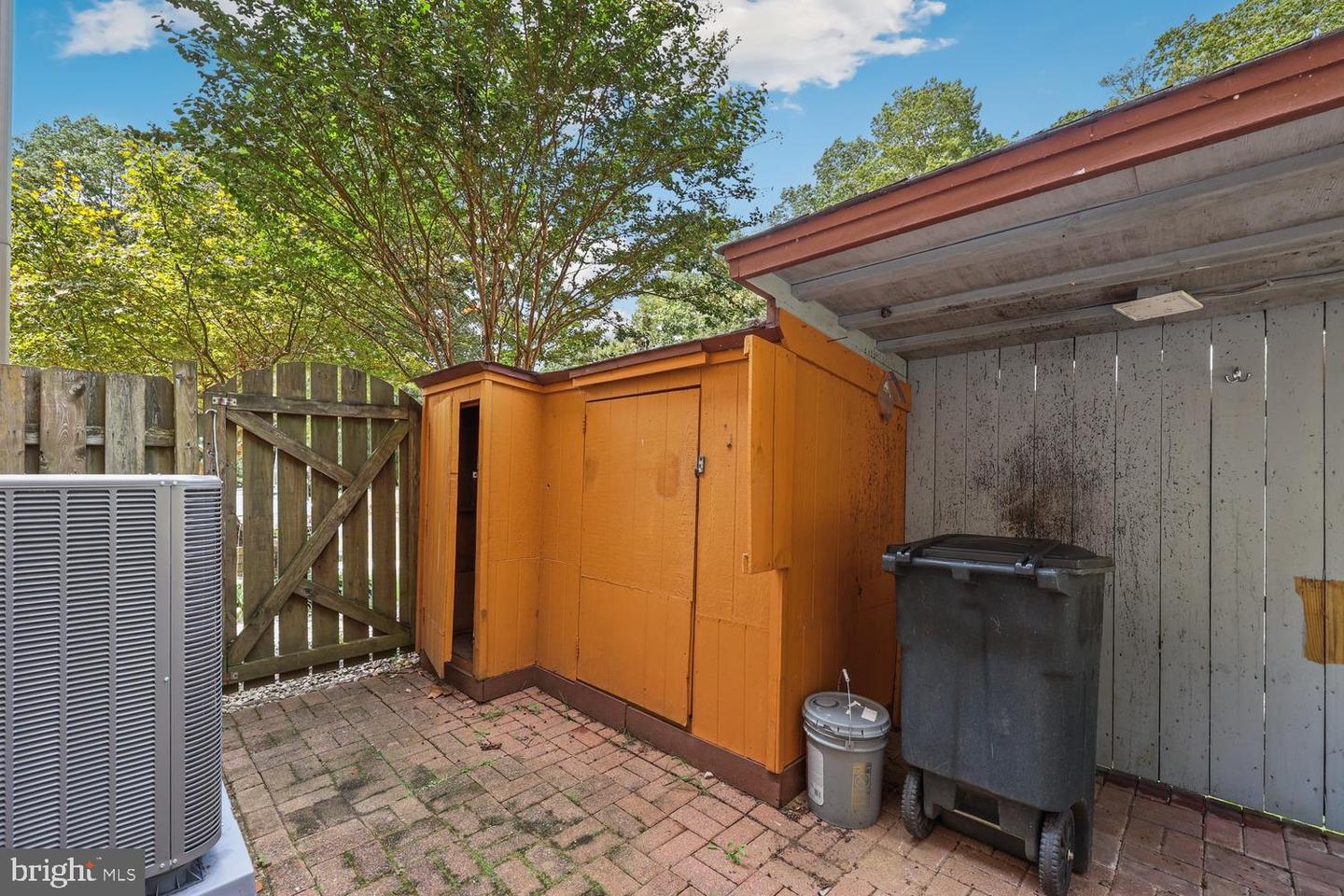 8101 PARKDALE CT, SPRINGFIELD, Virginia 22153, 3 Bedrooms Bedrooms, ,1 BathroomBathrooms,Residential,For sale,8101 PARKDALE CT,VAFX2265388 MLS # VAFX2265388