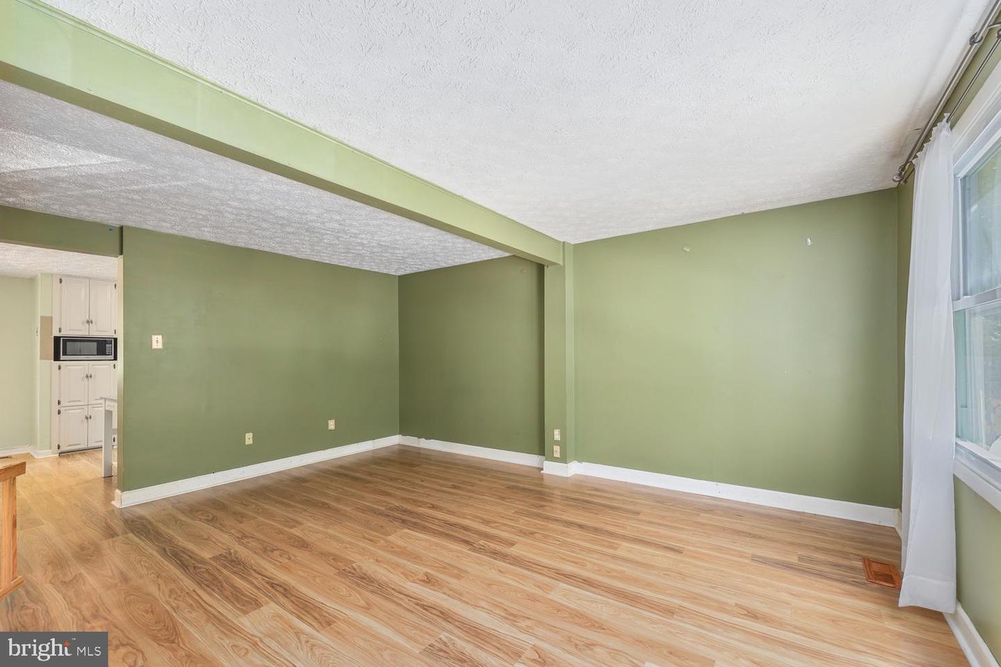 8101 PARKDALE CT, SPRINGFIELD, Virginia 22153, 3 Bedrooms Bedrooms, ,1 BathroomBathrooms,Residential,For sale,8101 PARKDALE CT,VAFX2265388 MLS # VAFX2265388