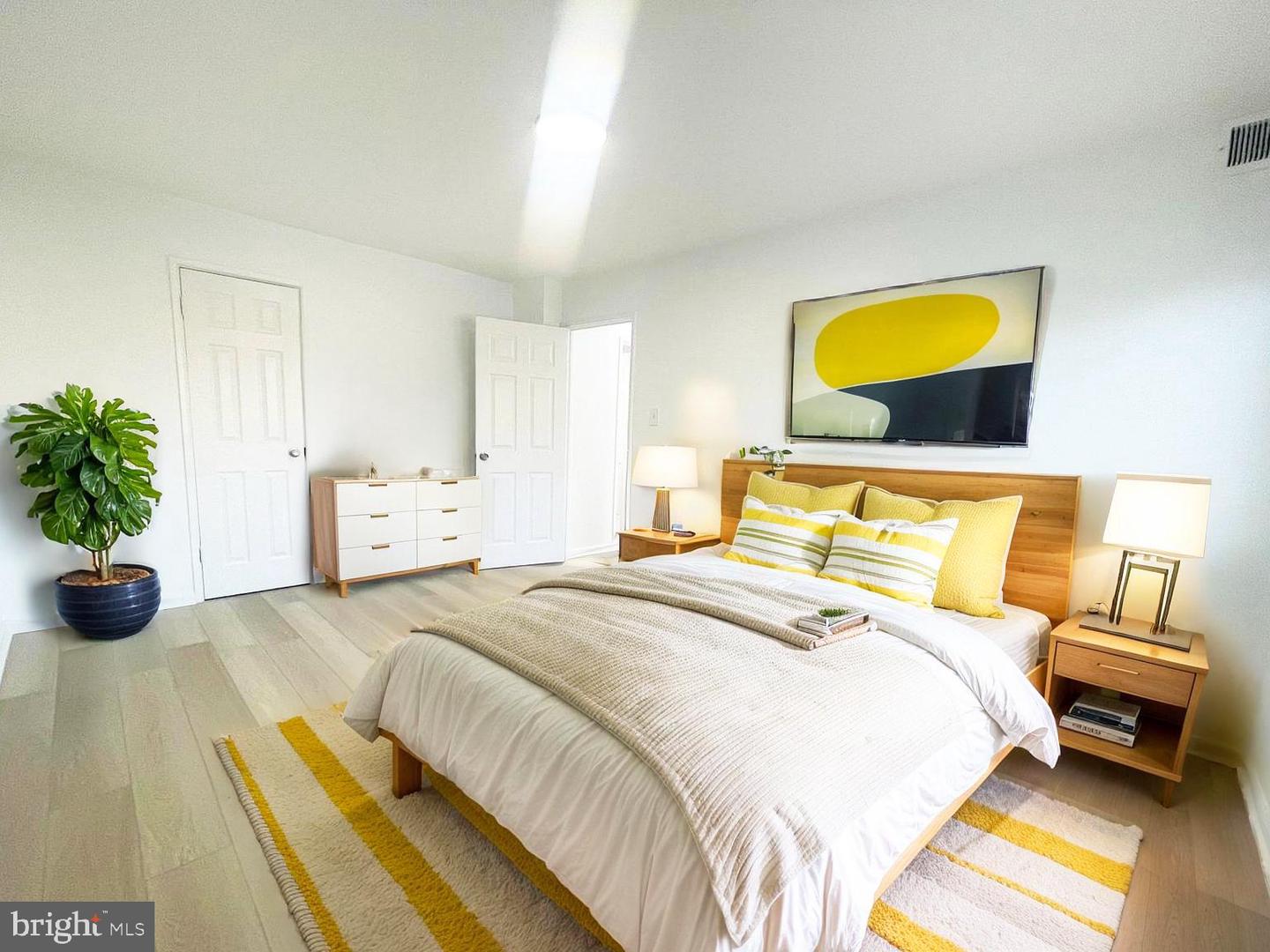 2901 CHARING CROSS RD #12/8, FALLS CHURCH, Virginia 22042, 1 Bedroom Bedrooms, ,1 BathroomBathrooms,Residential,For sale,2901 CHARING CROSS RD #12/8,VAFX2265436 MLS # VAFX2265436 2901 CHARING CROSS RD #12/8, FALLS CHURCH, Virginia 22042, 1 Bedroom Bedrooms, ,1 BathroomBathrooms,Residential,For sale,2901 CHARING CROSS RD #12/8,VAFX2265436 MLS # VAFX2265436