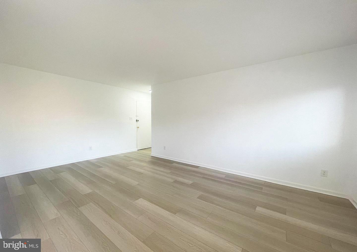 2901 CHARING CROSS RD #12/8, FALLS CHURCH, Virginia 22042, 1 Bedroom Bedrooms, ,1 BathroomBathrooms,Residential,For sale,2901 CHARING CROSS RD #12/8,VAFX2265436 MLS # VAFX2265436 2901 CHARING CROSS RD #12/8, FALLS CHURCH, Virginia 22042, 1 Bedroom Bedrooms, ,1 BathroomBathrooms,Residential,For sale,2901 CHARING CROSS RD #12/8,VAFX2265436 MLS # VAFX2265436