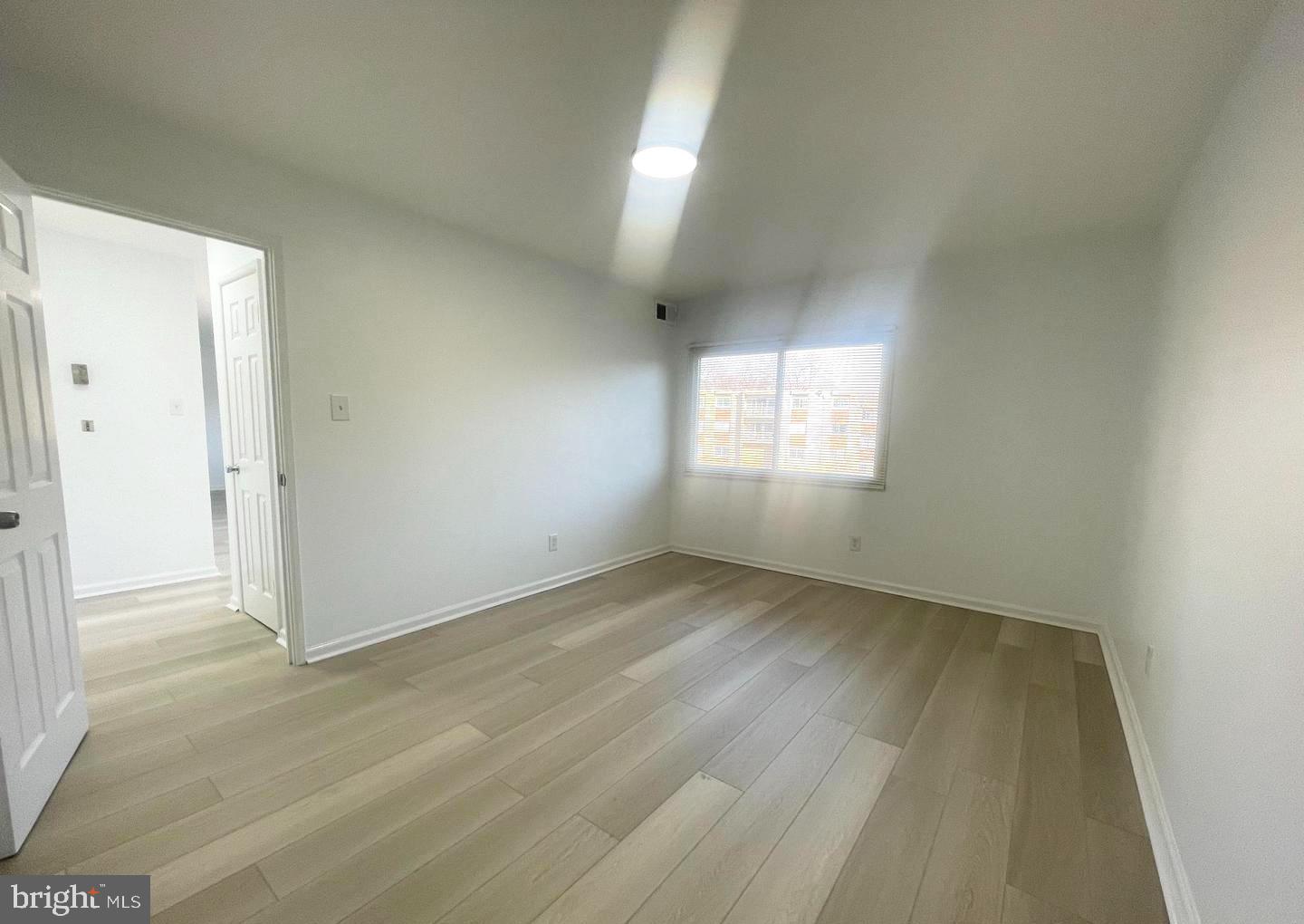 2901 CHARING CROSS RD #12/8, FALLS CHURCH, Virginia 22042, 1 Bedroom Bedrooms, ,1 BathroomBathrooms,Residential,For sale,2901 CHARING CROSS RD #12/8,VAFX2265436 MLS # VAFX2265436 2901 CHARING CROSS RD #12/8, FALLS CHURCH, Virginia 22042, 1 Bedroom Bedrooms, ,1 BathroomBathrooms,Residential,For sale,2901 CHARING CROSS RD #12/8,VAFX2265436 MLS # VAFX2265436