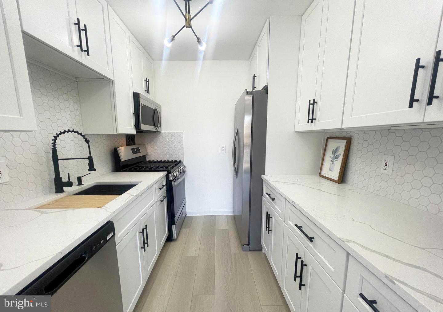 2901 CHARING CROSS RD #12/8, FALLS CHURCH, Virginia 22042, 1 Bedroom Bedrooms, ,1 BathroomBathrooms,Residential,For sale,2901 CHARING CROSS RD #12/8,VAFX2265436 MLS # VAFX2265436 2901 CHARING CROSS RD #12/8, FALLS CHURCH, Virginia 22042, 1 Bedroom Bedrooms, ,1 BathroomBathrooms,Residential,For sale,2901 CHARING CROSS RD #12/8,VAFX2265436 MLS # VAFX2265436