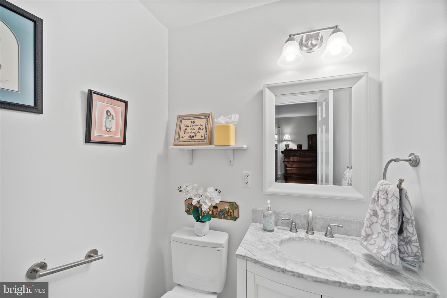 307 GIBBON ST, ALEXANDRIA, Virginia 22314, 2 Bedrooms Bedrooms, ,2 BathroomsBathrooms,Residential,For sale,307 GIBBON ST,VAAX2049404 MLS # VAAX2049404