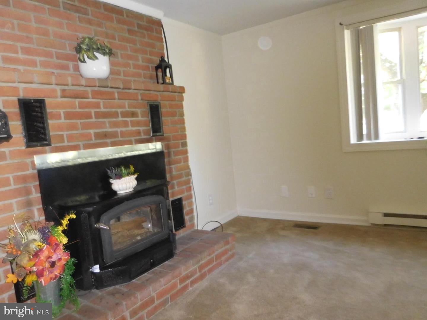 230 SHENANDOAH TRL, WINCHESTER, Virginia 22602, 2 Bedrooms Bedrooms, ,2 BathroomsBathrooms,Residential,For sale,230 SHENANDOAH TRL,VAFV2036694 MLS # VAFV2036694