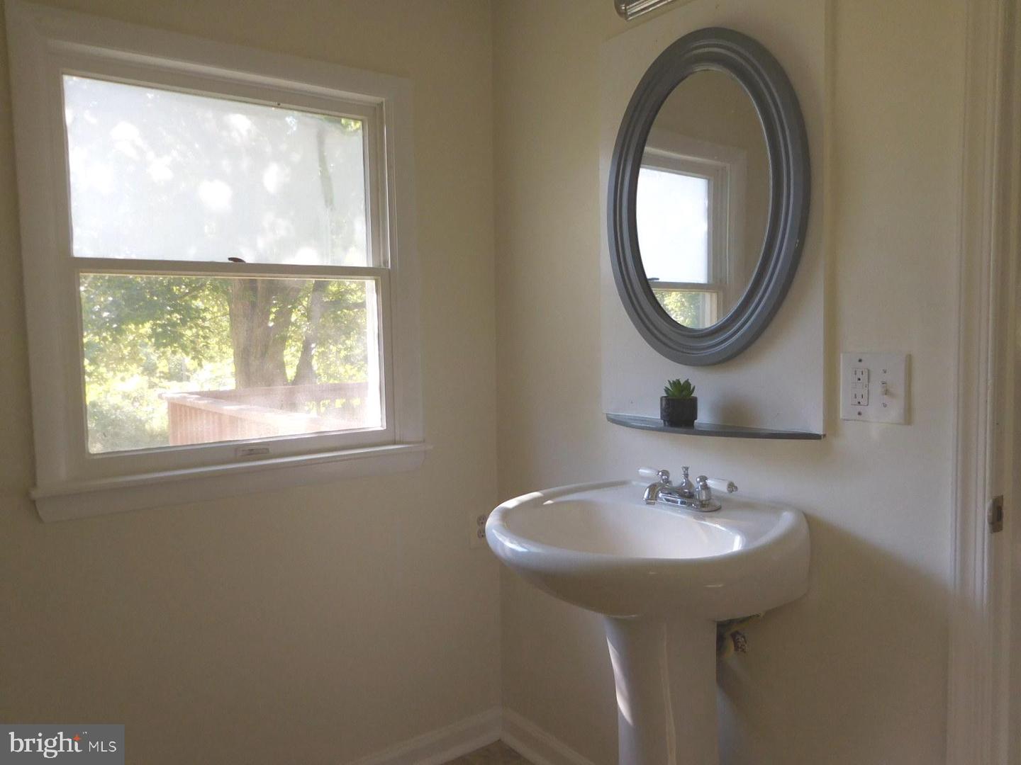 230 SHENANDOAH TRL, WINCHESTER, Virginia 22602, 2 Bedrooms Bedrooms, ,2 BathroomsBathrooms,Residential,For sale,230 SHENANDOAH TRL,VAFV2036694 MLS # VAFV2036694