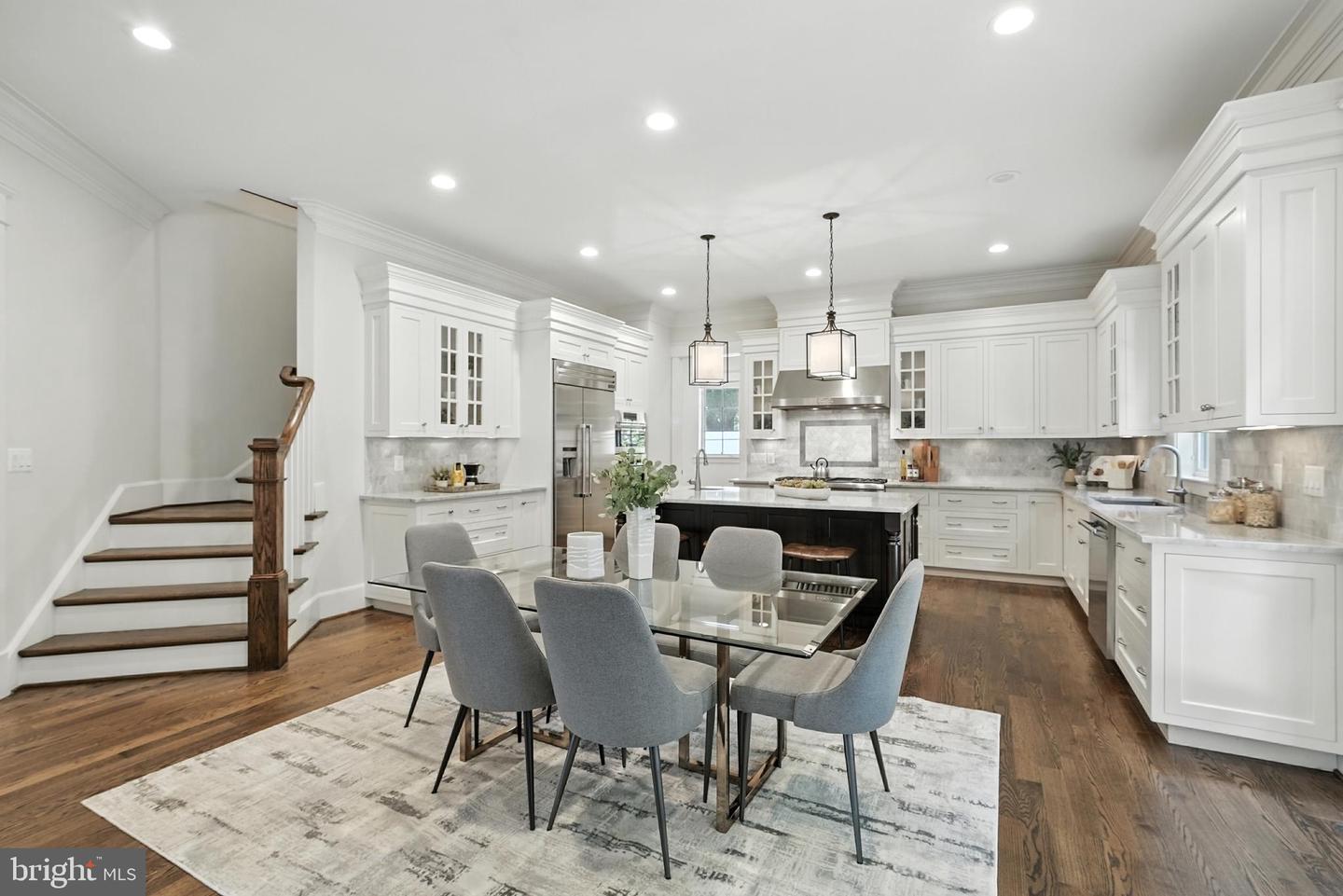 6434 NOBLE DR, MCLEAN, Virginia 22101, 6 Bedrooms Bedrooms, ,5 BathroomsBathrooms,Residential,For sale,6434 NOBLE DR,VAFX2265626 MLS # VAFX2265626
