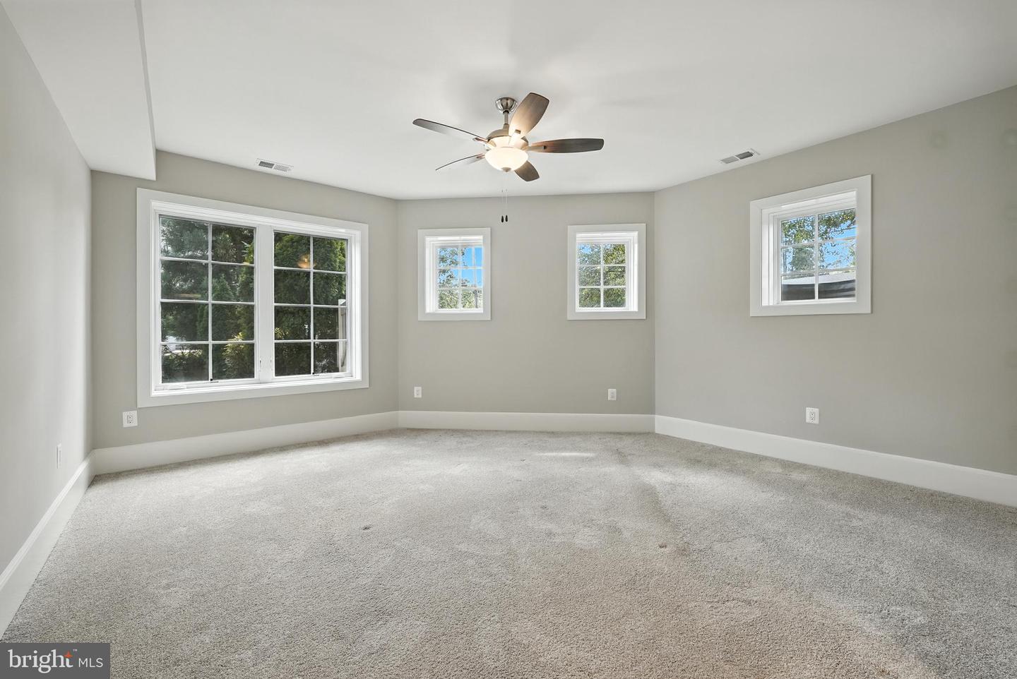 6434 NOBLE DR, MCLEAN, Virginia 22101, 6 Bedrooms Bedrooms, ,5 BathroomsBathrooms,Residential,For sale,6434 NOBLE DR,VAFX2265626 MLS # VAFX2265626