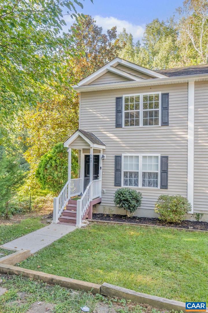 562 CLEVELAND AVE, CHARLOTTESVILLE, Virginia 22902, 3 Bedrooms Bedrooms, ,3 BathroomsBathrooms,Residential,For sale,562 CLEVELAND AVE,668721 MLS # 668721