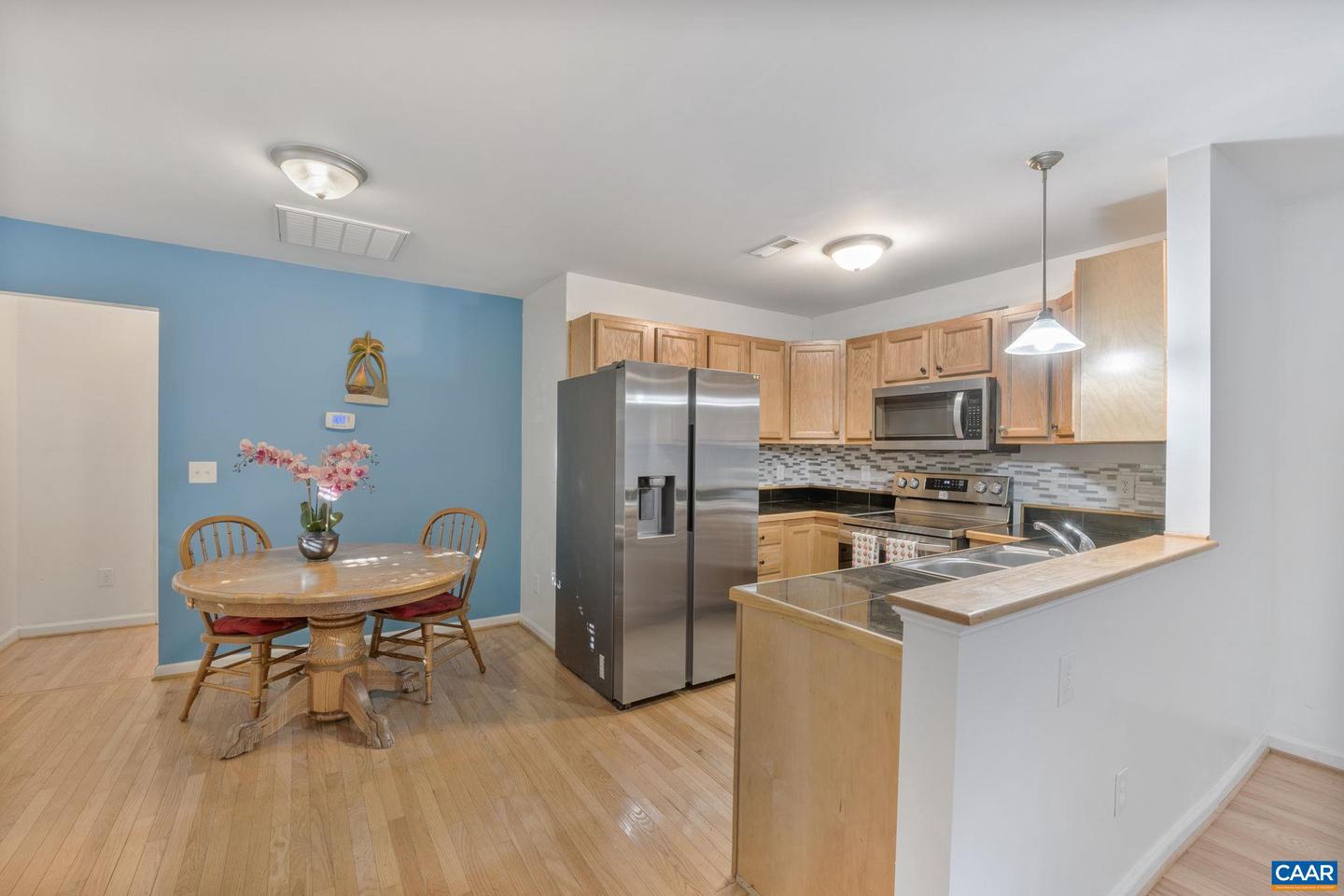 562 CLEVELAND AVE, CHARLOTTESVILLE, Virginia 22902, 3 Bedrooms Bedrooms, ,3 BathroomsBathrooms,Residential,For sale,562 CLEVELAND AVE,668721 MLS # 668721