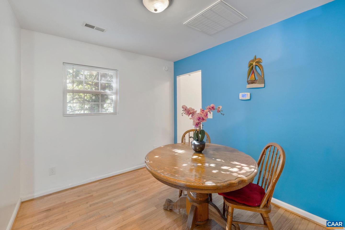 562 CLEVELAND AVE, CHARLOTTESVILLE, Virginia 22902, 3 Bedrooms Bedrooms, ,3 BathroomsBathrooms,Residential,For sale,562 CLEVELAND AVE,668721 MLS # 668721