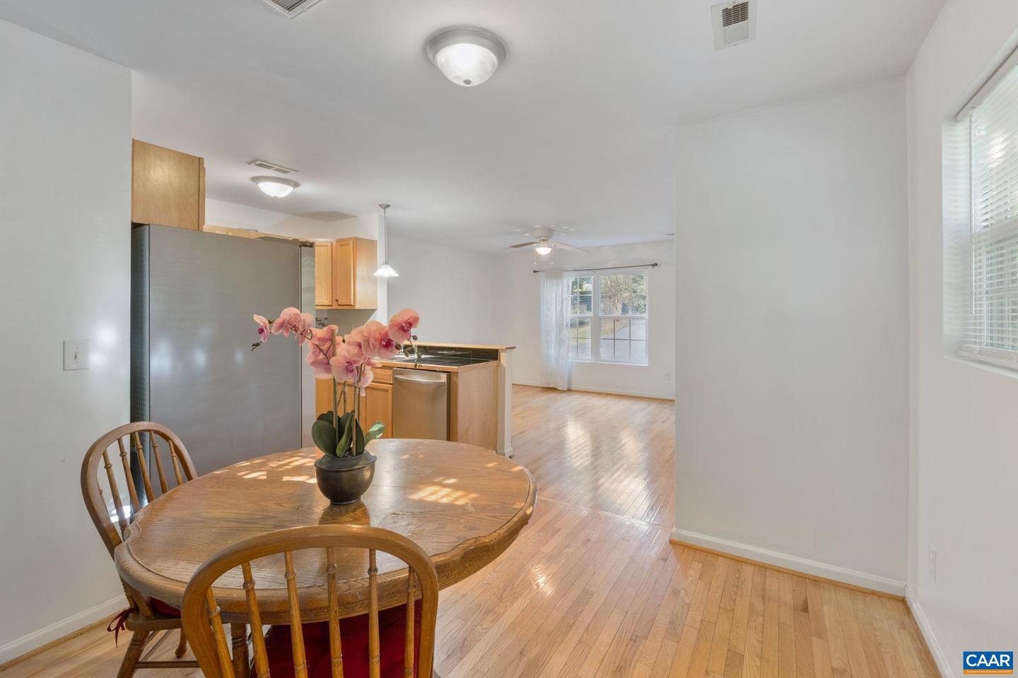 562 CLEVELAND AVE, CHARLOTTESVILLE, Virginia 22902, 3 Bedrooms Bedrooms, ,3 BathroomsBathrooms,Residential,For sale,562 CLEVELAND AVE,668721 MLS # 668721