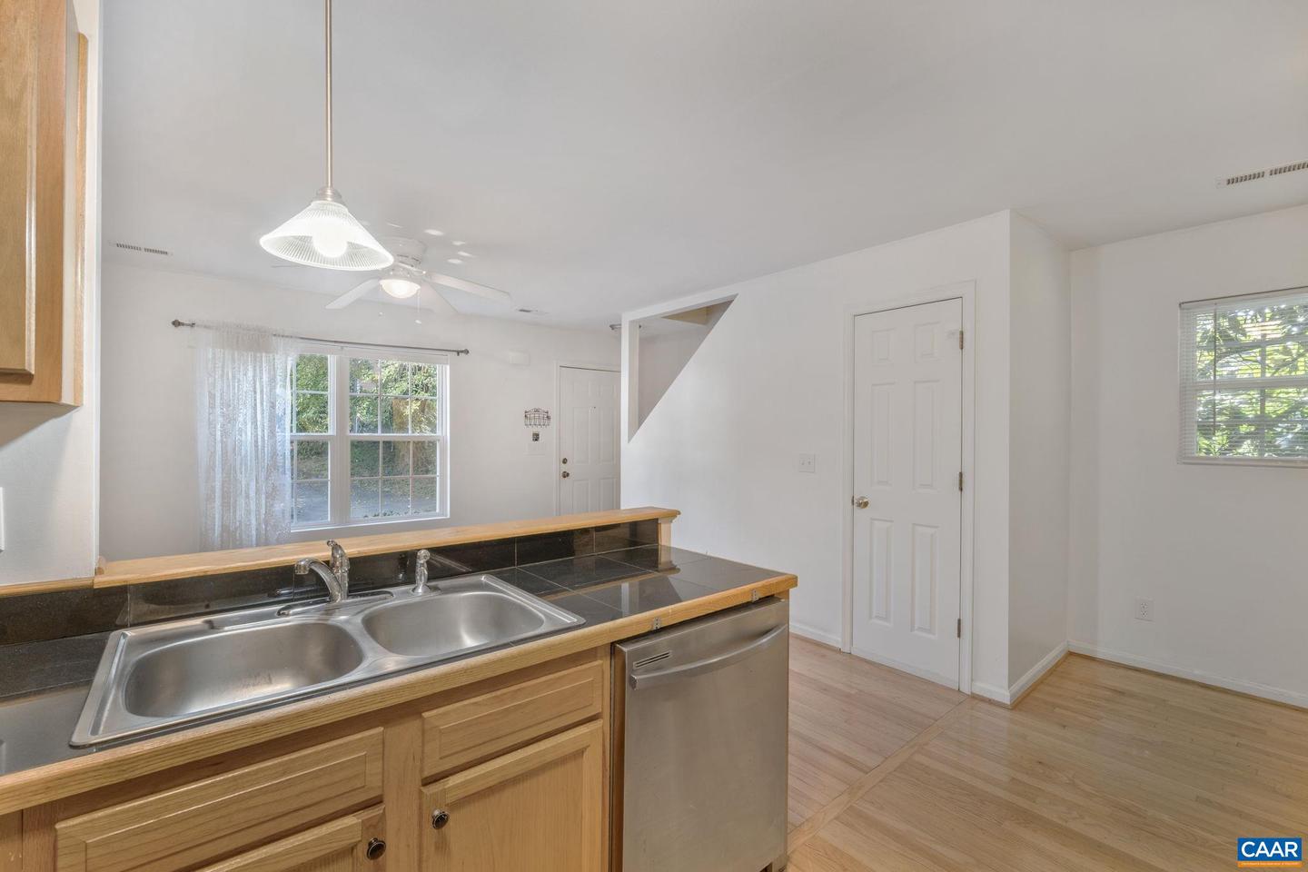 562 CLEVELAND AVE, CHARLOTTESVILLE, Virginia 22902, 3 Bedrooms Bedrooms, ,3 BathroomsBathrooms,Residential,For sale,562 CLEVELAND AVE,668721 MLS # 668721