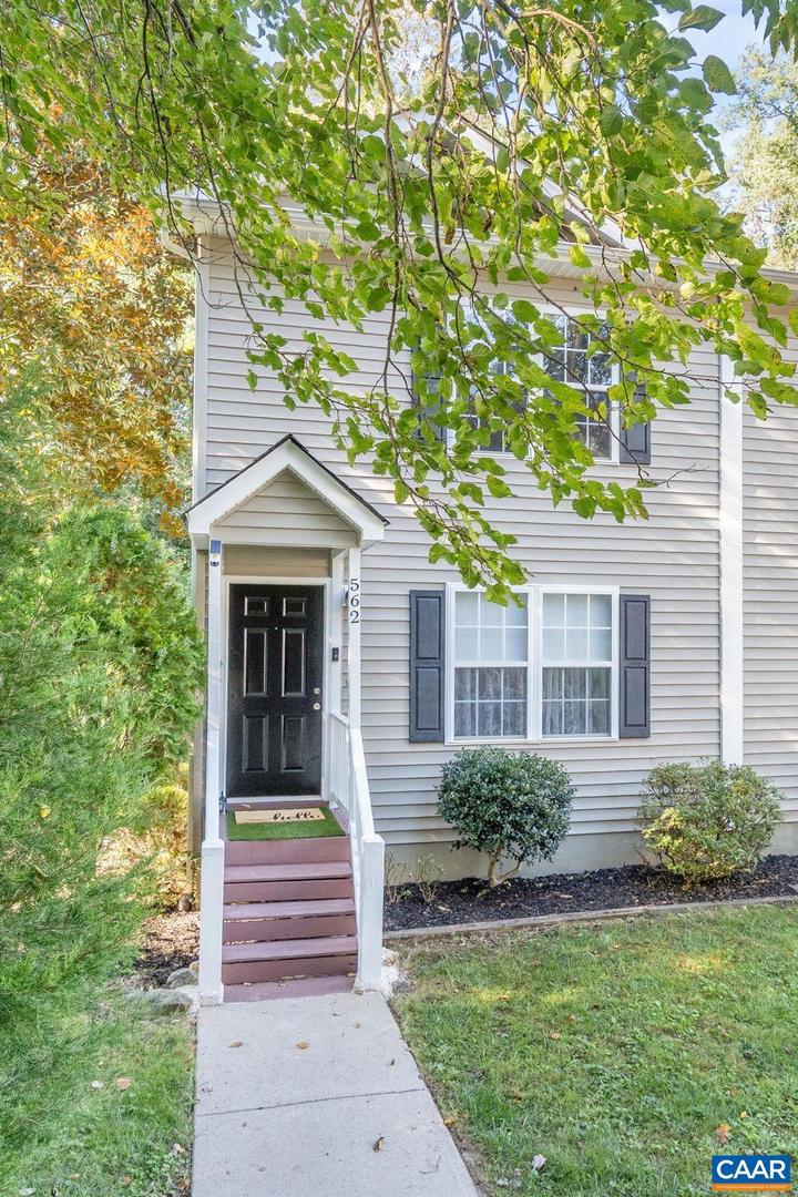 562 CLEVELAND AVE, CHARLOTTESVILLE, Virginia 22902, 3 Bedrooms Bedrooms, ,3 BathroomsBathrooms,Residential,For sale,562 CLEVELAND AVE,668721 MLS # 668721