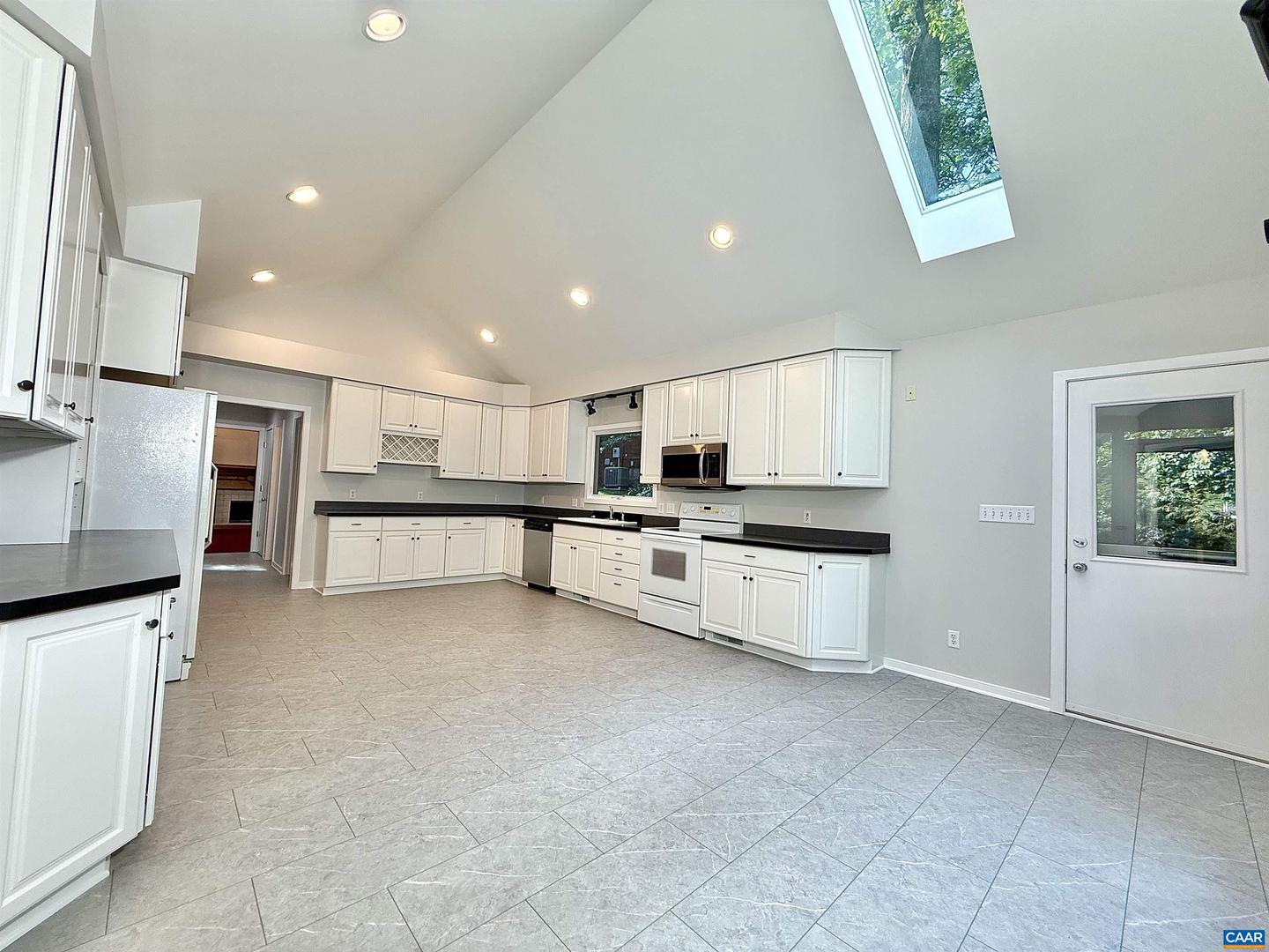 955 KING WILLIAM DR, CHARLOTTESVILLE, Virginia 22901, 4 Bedrooms Bedrooms, ,2 BathroomsBathrooms,Residential,For sale,955 KING WILLIAM DR,668716 MLS # 668716