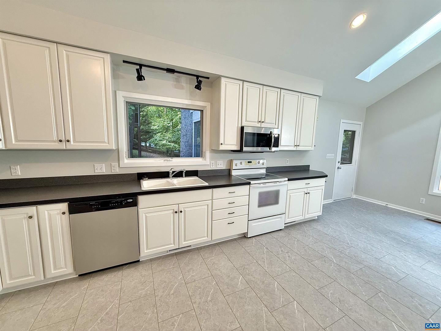 955 KING WILLIAM DR, CHARLOTTESVILLE, Virginia 22901, 4 Bedrooms Bedrooms, ,2 BathroomsBathrooms,Residential,For sale,955 KING WILLIAM DR,668716 MLS # 668716