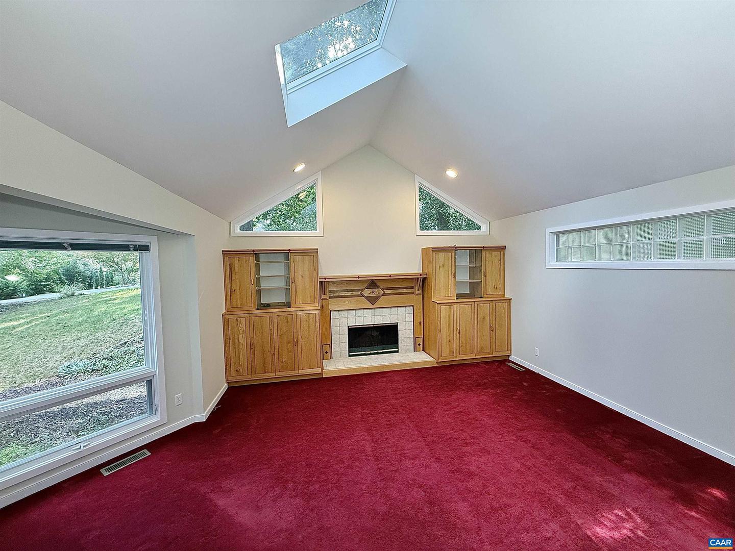 955 KING WILLIAM DR, CHARLOTTESVILLE, Virginia 22901, 4 Bedrooms Bedrooms, ,2 BathroomsBathrooms,Residential,For sale,955 KING WILLIAM DR,668716 MLS # 668716