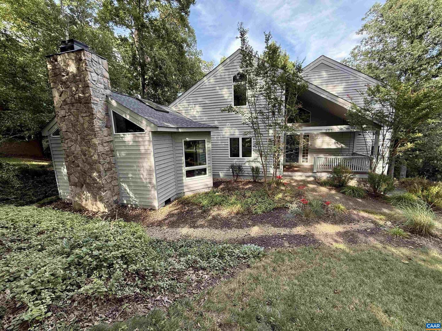955 KING WILLIAM DR, CHARLOTTESVILLE, Virginia 22901, 4 Bedrooms Bedrooms, ,2 BathroomsBathrooms,Residential,For sale,955 KING WILLIAM DR,668716 MLS # 668716
