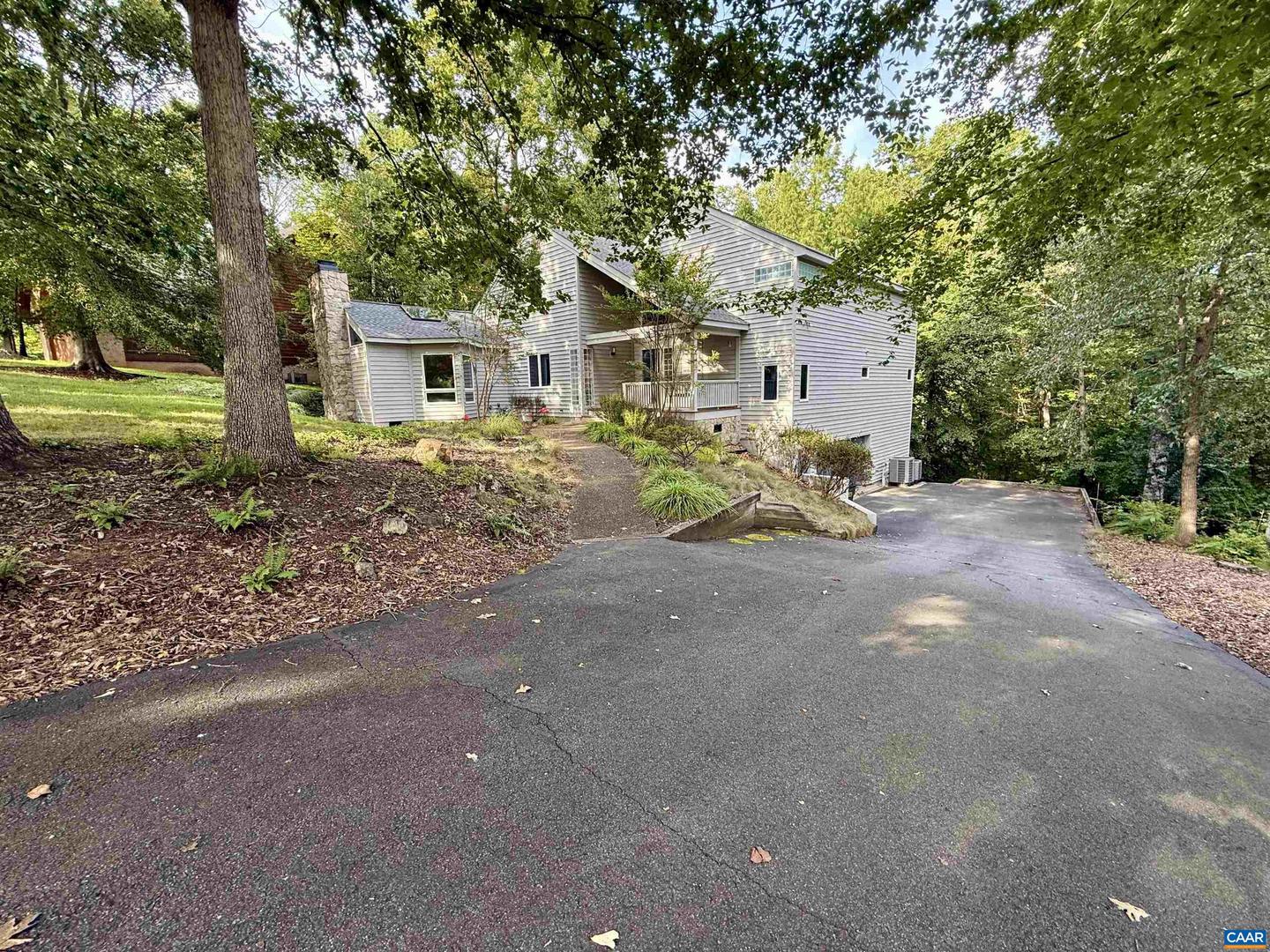 955 KING WILLIAM DR, CHARLOTTESVILLE, Virginia 22901, 4 Bedrooms Bedrooms, ,2 BathroomsBathrooms,Residential,For sale,955 KING WILLIAM DR,668716 MLS # 668716