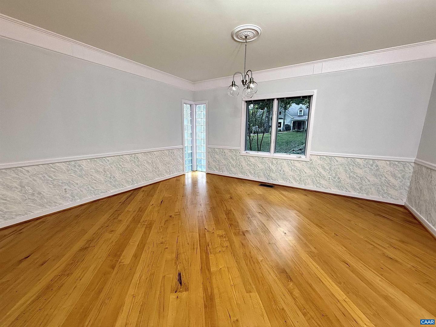 955 KING WILLIAM DR, CHARLOTTESVILLE, Virginia 22901, 4 Bedrooms Bedrooms, ,2 BathroomsBathrooms,Residential,For sale,955 KING WILLIAM DR,668716 MLS # 668716