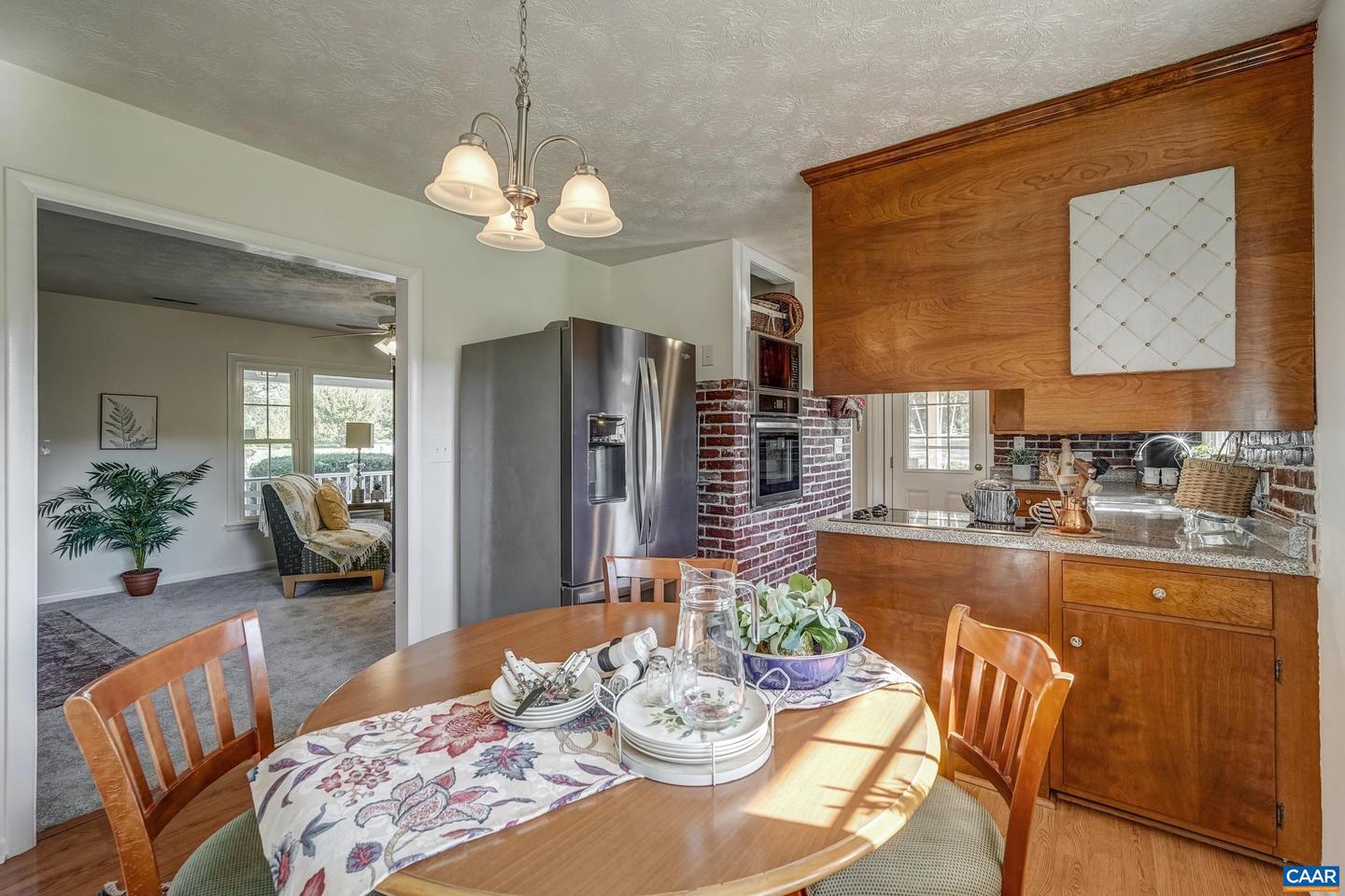 2893 SCOTTSVILLE RD, CHARLOTTESVILLE, Virginia 22902, 3 Bedrooms Bedrooms, ,2 BathroomsBathrooms,Residential,For sale,2893 SCOTTSVILLE RD,668727 MLS # 668727