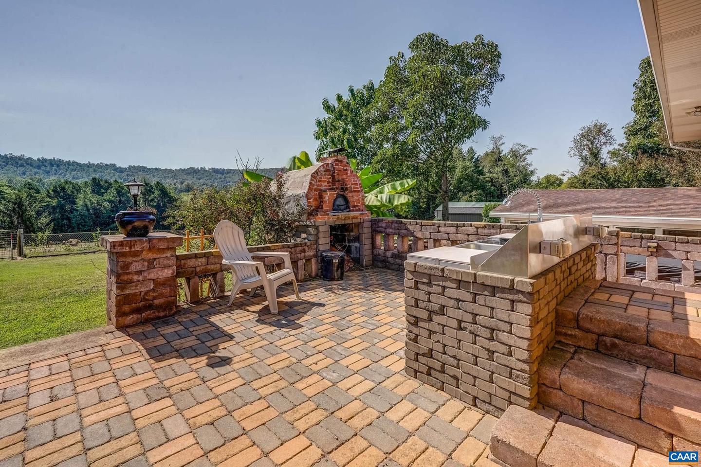 2893 SCOTTSVILLE RD, CHARLOTTESVILLE, Virginia 22902, 3 Bedrooms Bedrooms, ,2 BathroomsBathrooms,Residential,For sale,2893 SCOTTSVILLE RD,668727 MLS # 668727