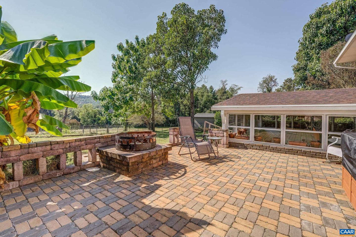 2893 SCOTTSVILLE RD, CHARLOTTESVILLE, Virginia 22902, 3 Bedrooms Bedrooms, ,2 BathroomsBathrooms,Residential,For sale,2893 SCOTTSVILLE RD,668727 MLS # 668727