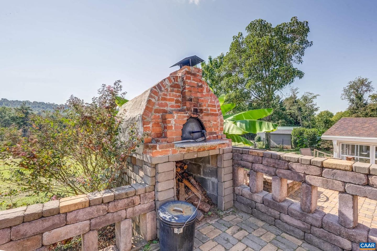 2893 SCOTTSVILLE RD, CHARLOTTESVILLE, Virginia 22902, 3 Bedrooms Bedrooms, ,2 BathroomsBathrooms,Residential,For sale,2893 SCOTTSVILLE RD,668727 MLS # 668727