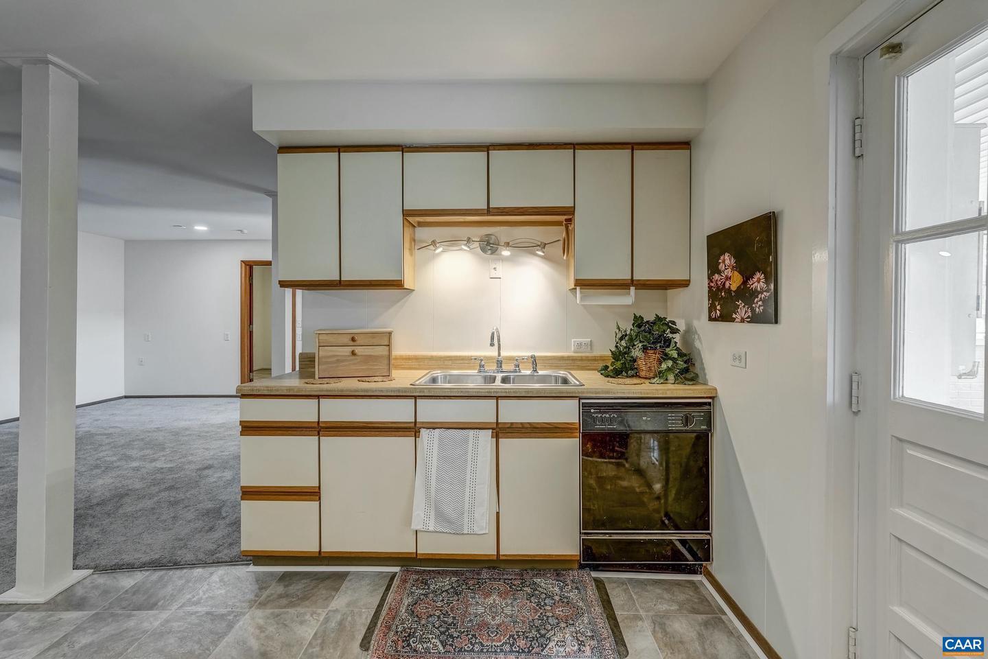 2893 SCOTTSVILLE RD, CHARLOTTESVILLE, Virginia 22902, 3 Bedrooms Bedrooms, ,2 BathroomsBathrooms,Residential,For sale,2893 SCOTTSVILLE RD,668727 MLS # 668727