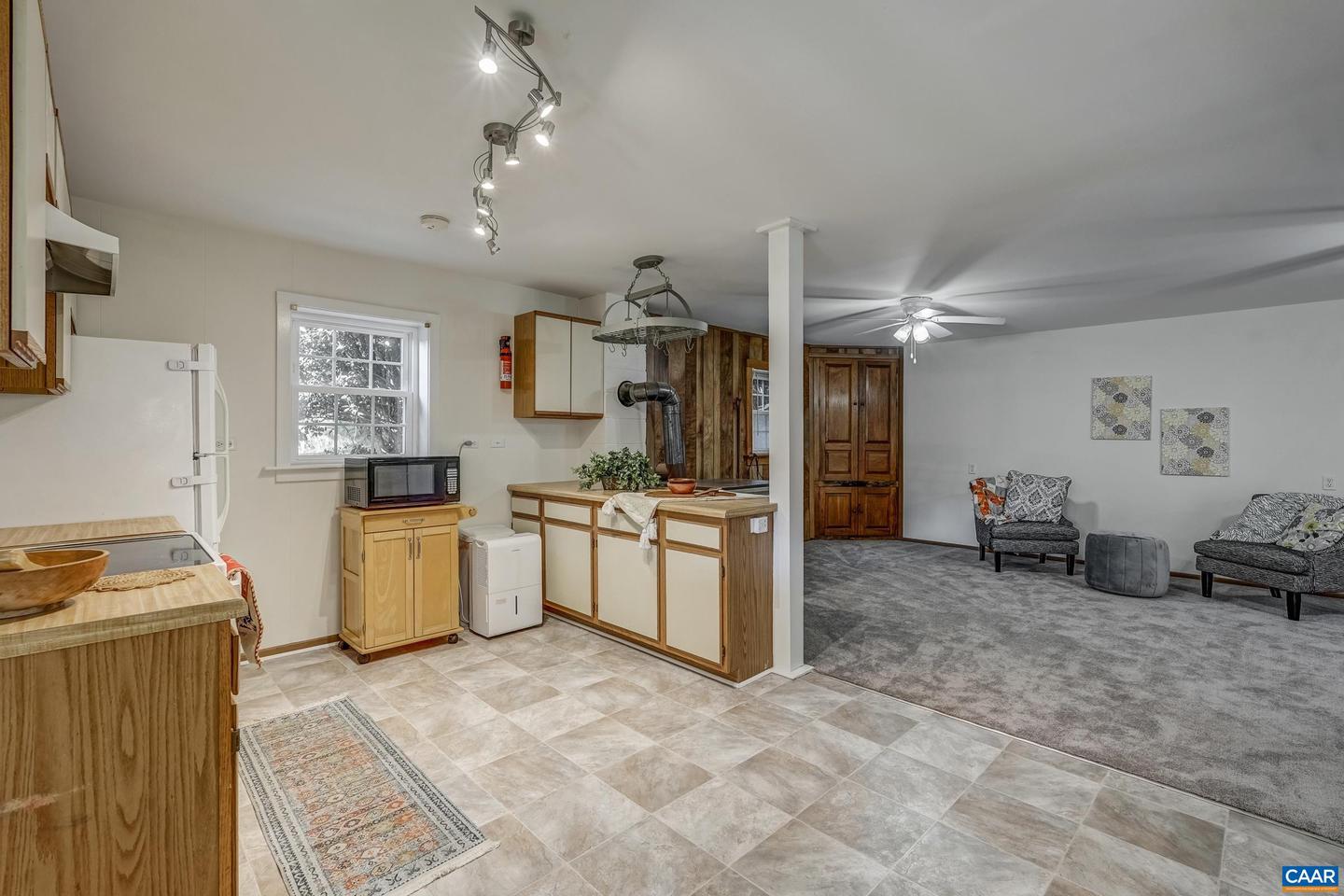 2893 SCOTTSVILLE RD, CHARLOTTESVILLE, Virginia 22902, 3 Bedrooms Bedrooms, ,2 BathroomsBathrooms,Residential,For sale,2893 SCOTTSVILLE RD,668727 MLS # 668727