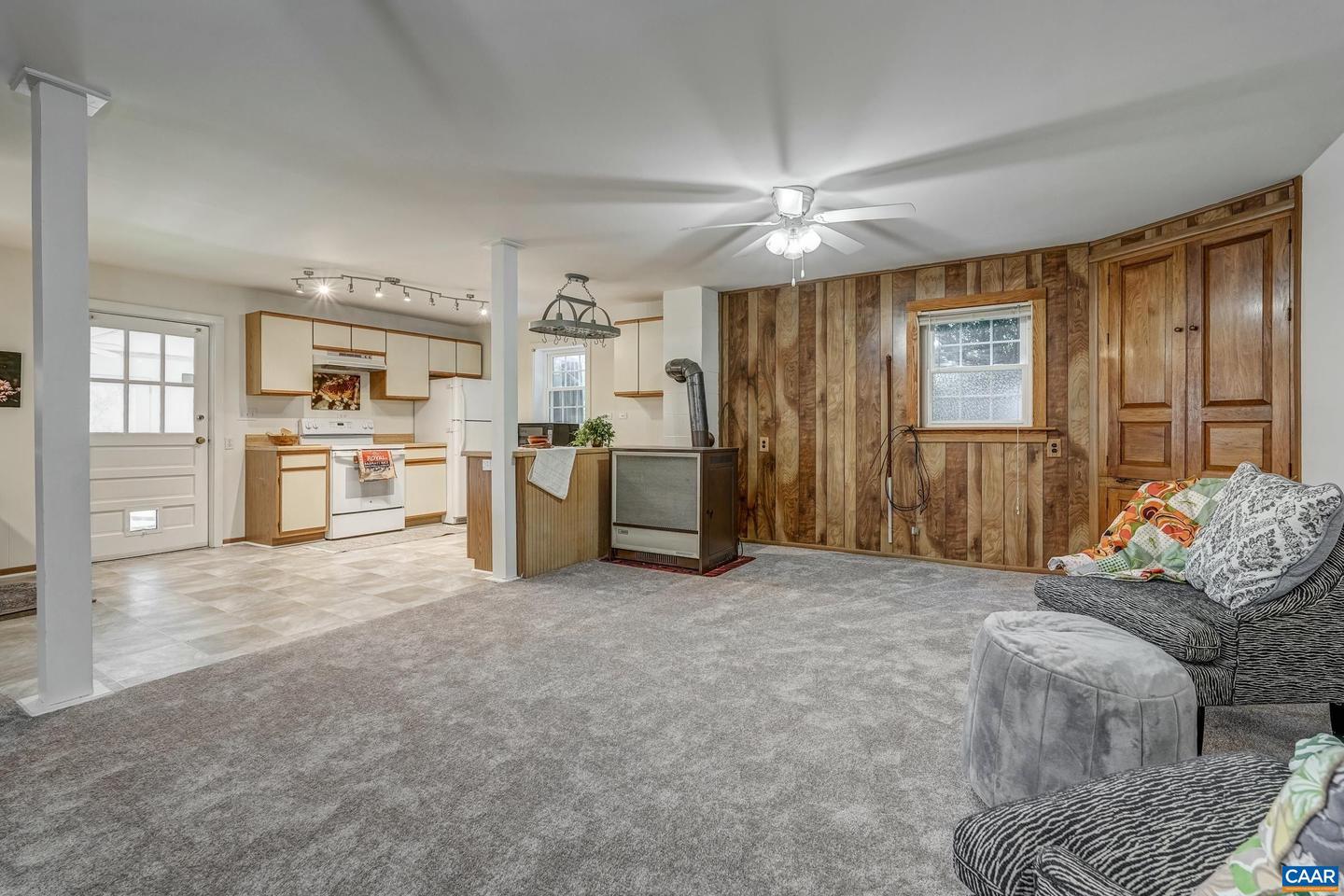 2893 SCOTTSVILLE RD, CHARLOTTESVILLE, Virginia 22902, 3 Bedrooms Bedrooms, ,2 BathroomsBathrooms,Residential,For sale,2893 SCOTTSVILLE RD,668727 MLS # 668727