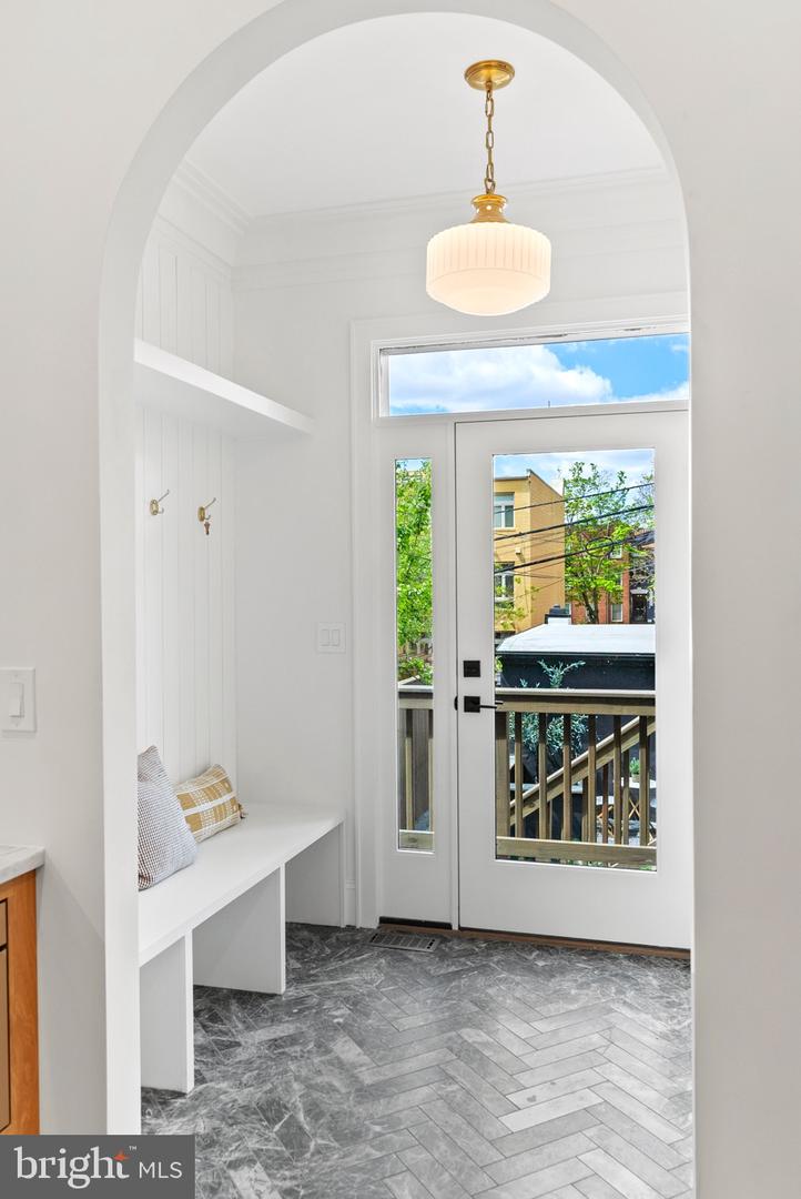 2460 ONTARIO RD NW, WASHINGTON, District Of Columbia 20009, 5 Bedrooms Bedrooms, ,4 BathroomsBathrooms,Residential,For sale,2460 ONTARIO RD NW,DCDC2220824 MLS # DCDC2220824