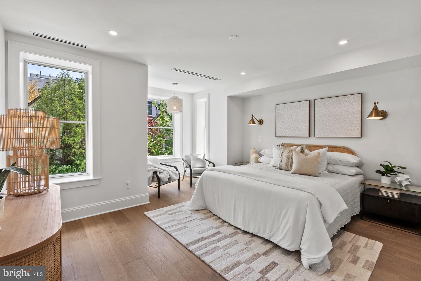 2460 ONTARIO RD NW, WASHINGTON, District Of Columbia 20009, 5 Bedrooms Bedrooms, ,4 BathroomsBathrooms,Residential,For sale,2460 ONTARIO RD NW,DCDC2220824 MLS # DCDC2220824