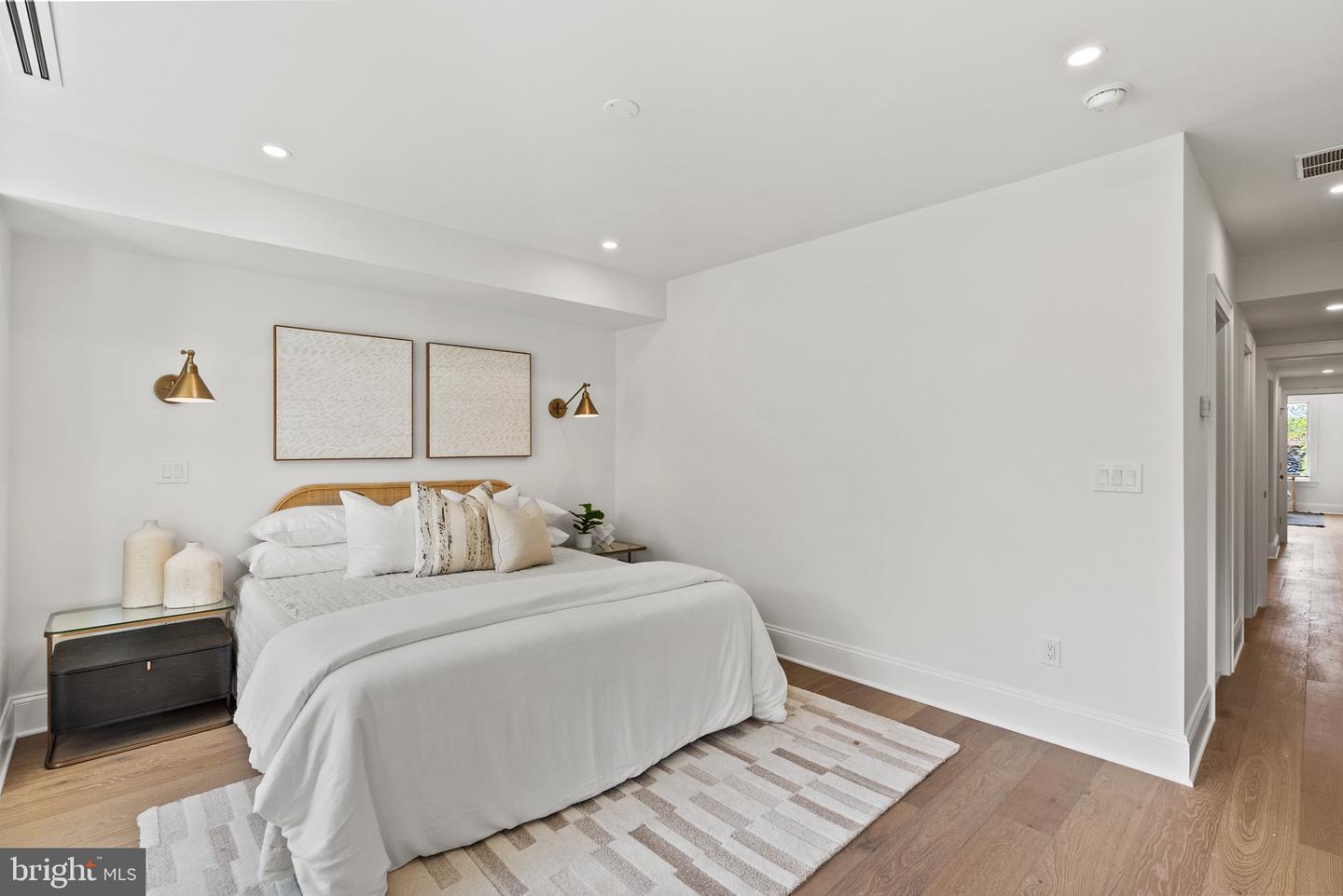 2460 ONTARIO RD NW, WASHINGTON, District Of Columbia 20009, 5 Bedrooms Bedrooms, ,4 BathroomsBathrooms,Residential,For sale,2460 ONTARIO RD NW,DCDC2220824 MLS # DCDC2220824