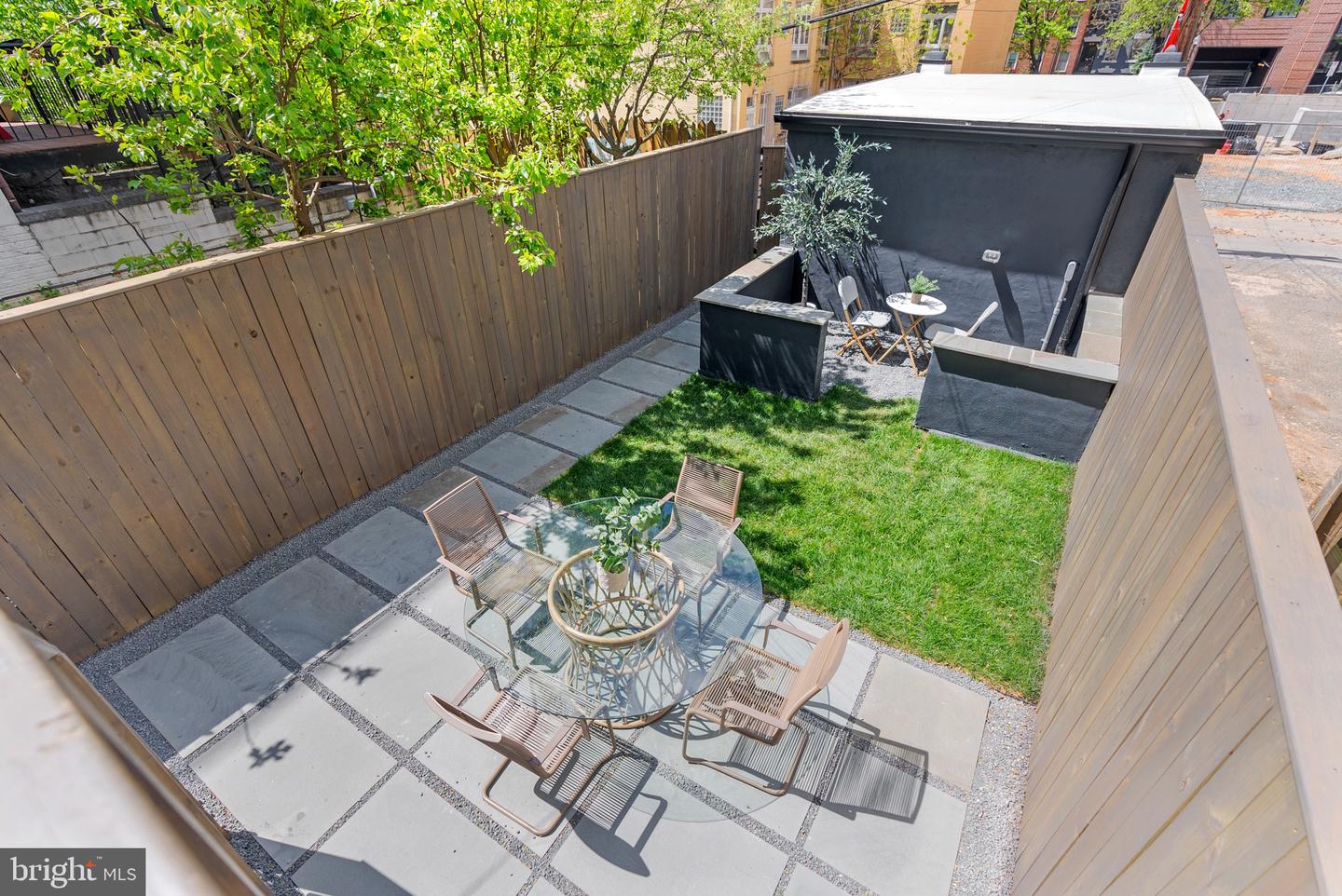 2460 ONTARIO RD NW, WASHINGTON, District Of Columbia 20009, 5 Bedrooms Bedrooms, ,4 BathroomsBathrooms,Residential,For sale,2460 ONTARIO RD NW,DCDC2220824 MLS # DCDC2220824